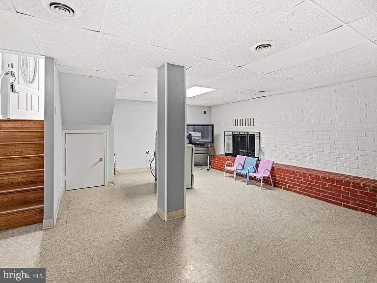 SUNNYSIDE KNOLLS - Residential