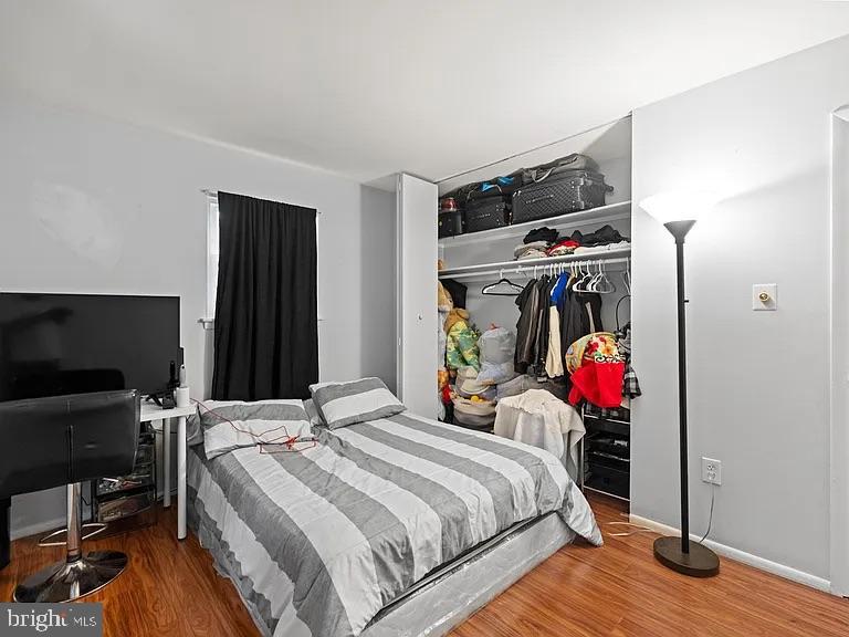 SUNNYSIDE KNOLLS - Residential