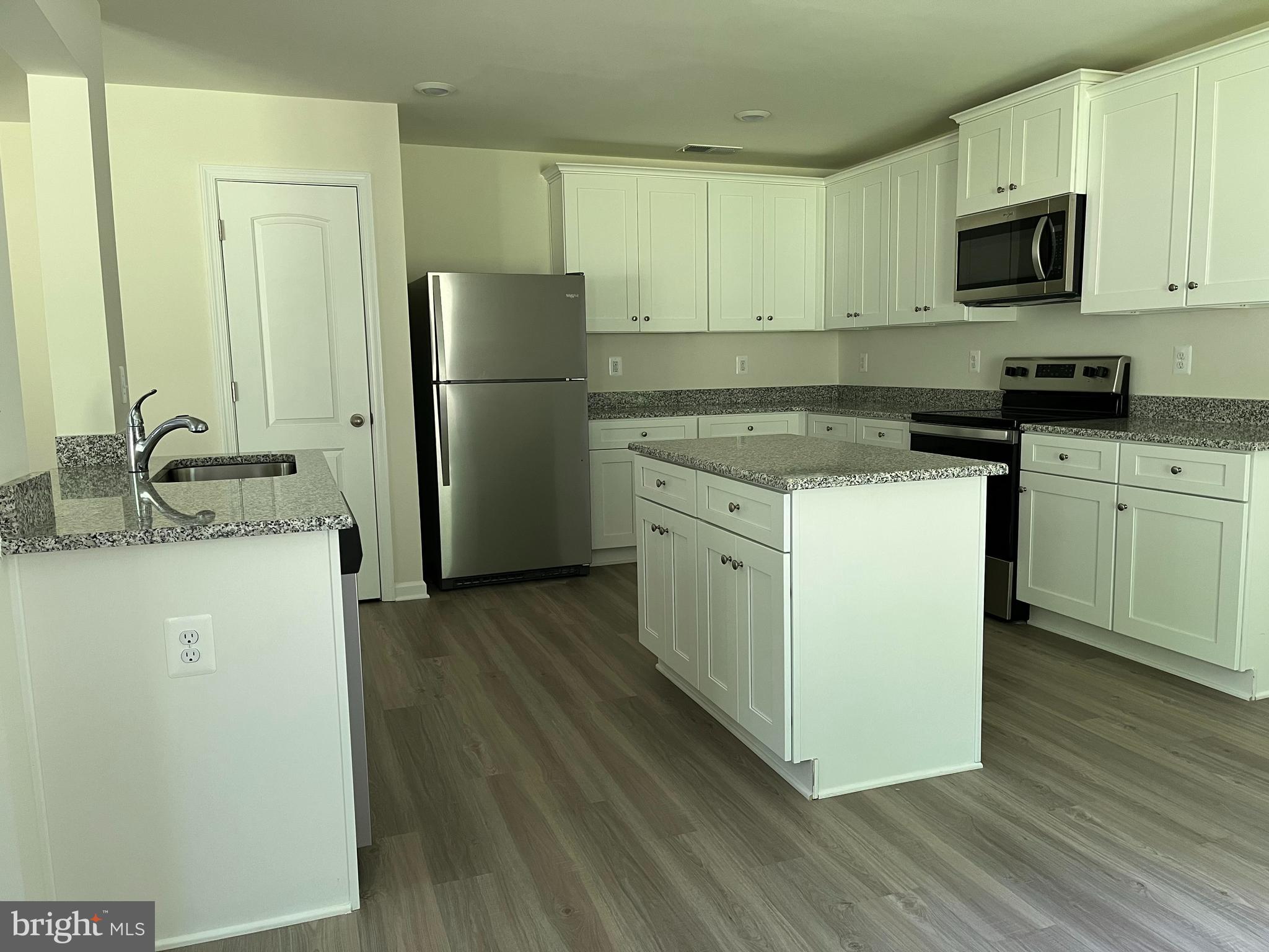 BROOKFIELD ON THE POTOMAC - Residential Lease