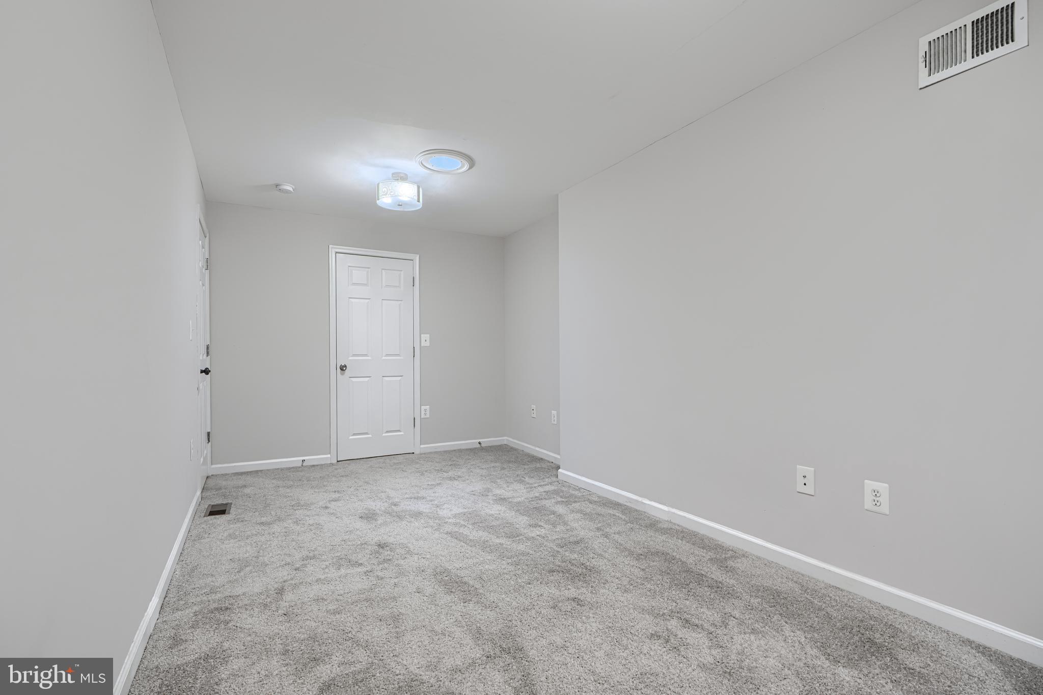 WASHINGTON VILLAGE - Residential