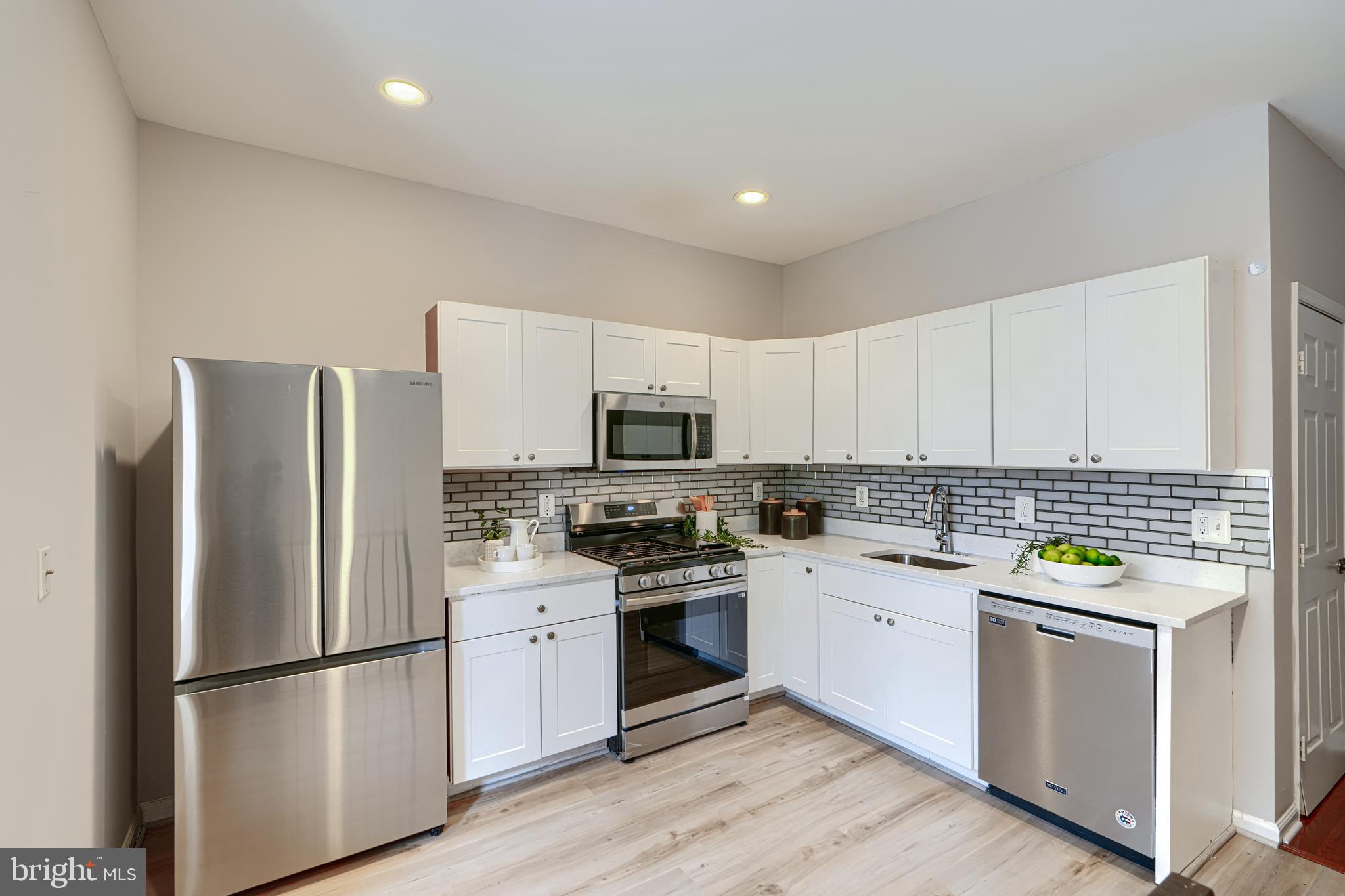 WASHINGTON VILLAGE - Residential