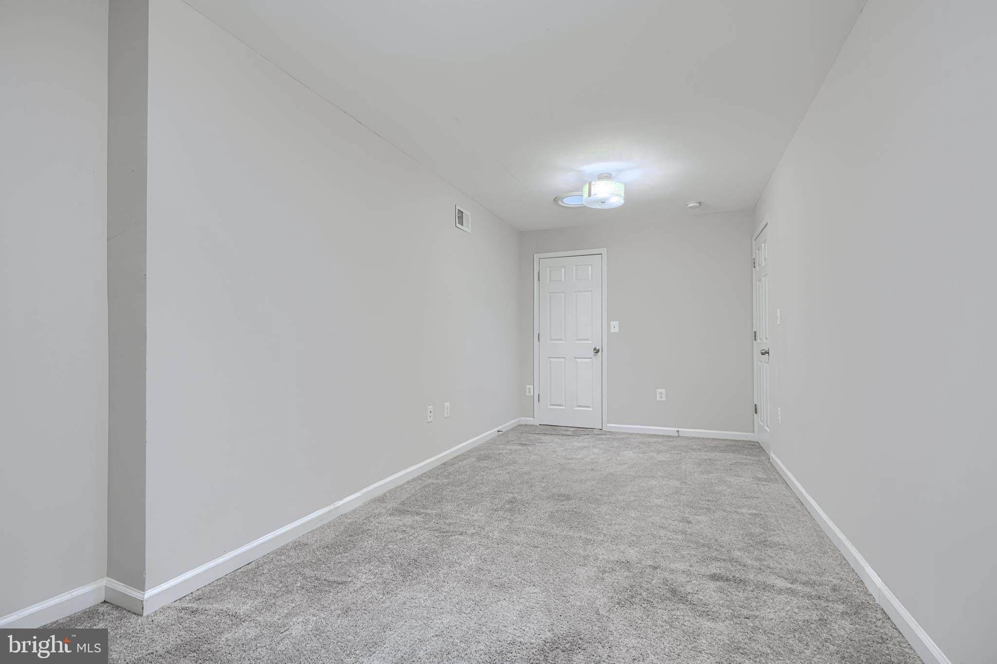 WASHINGTON VILLAGE - Residential