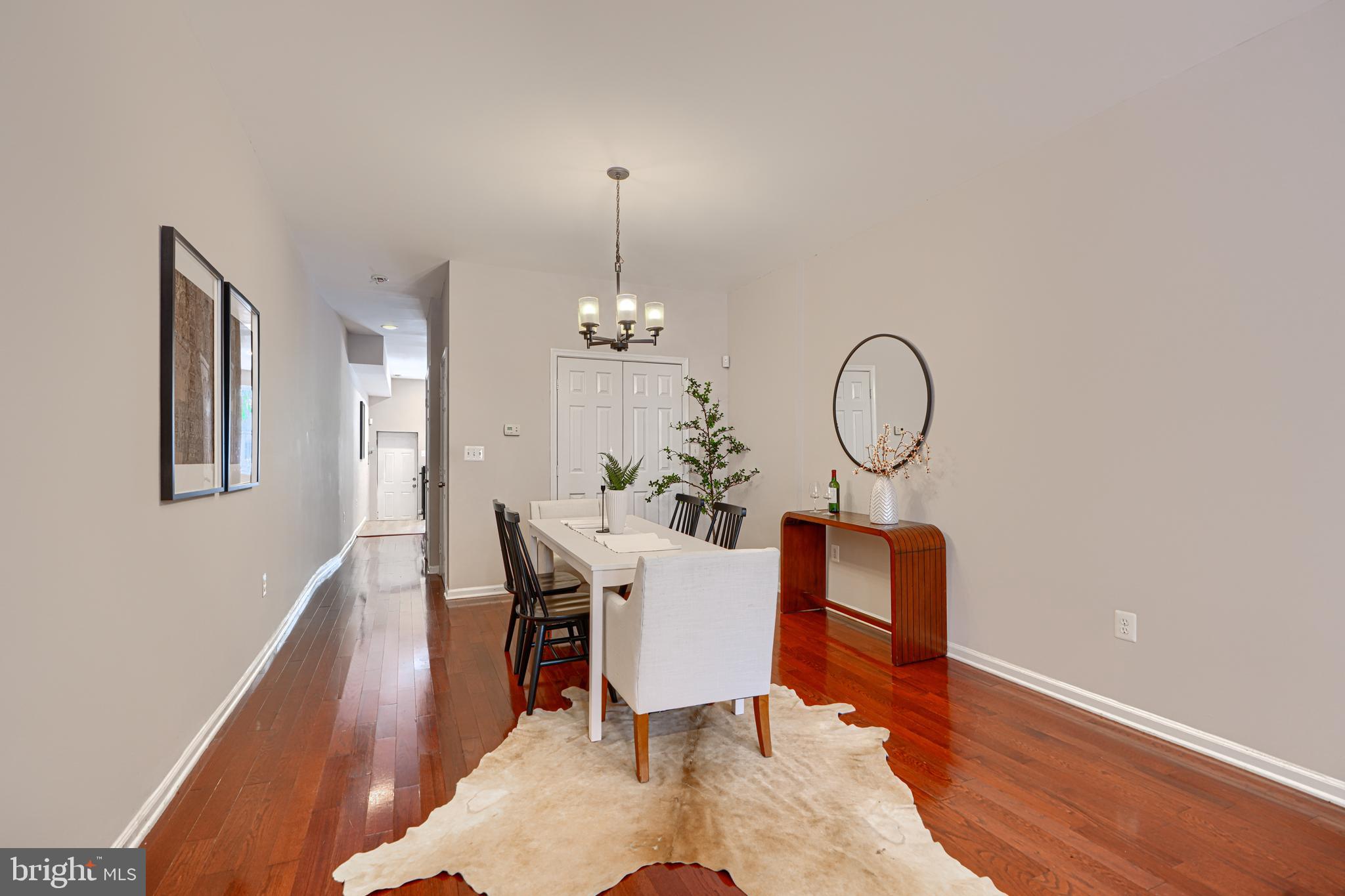 WASHINGTON VILLAGE - Residential