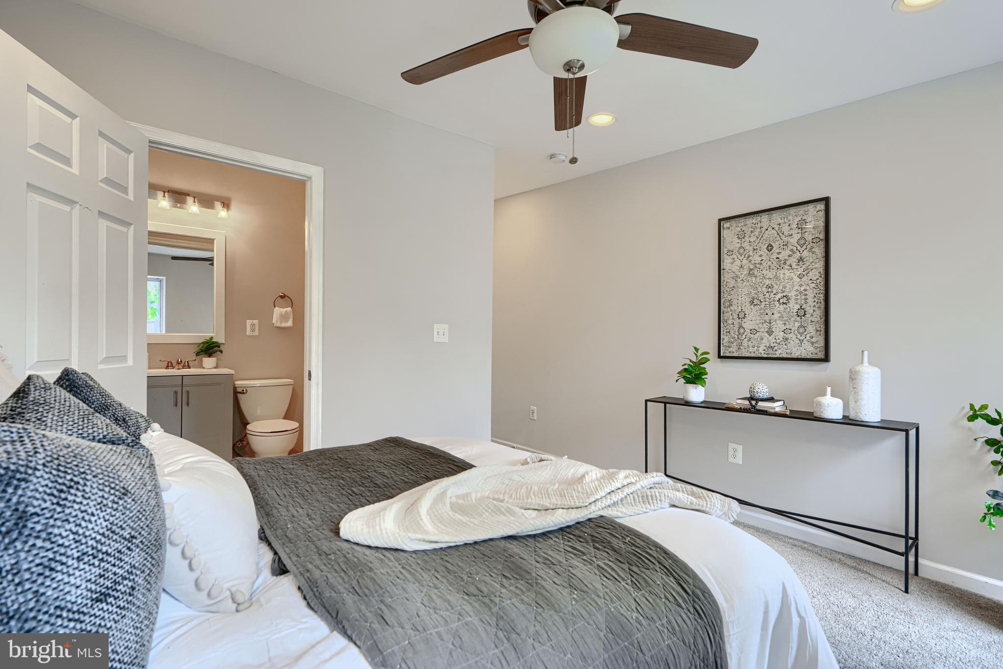 WASHINGTON VILLAGE - Residential