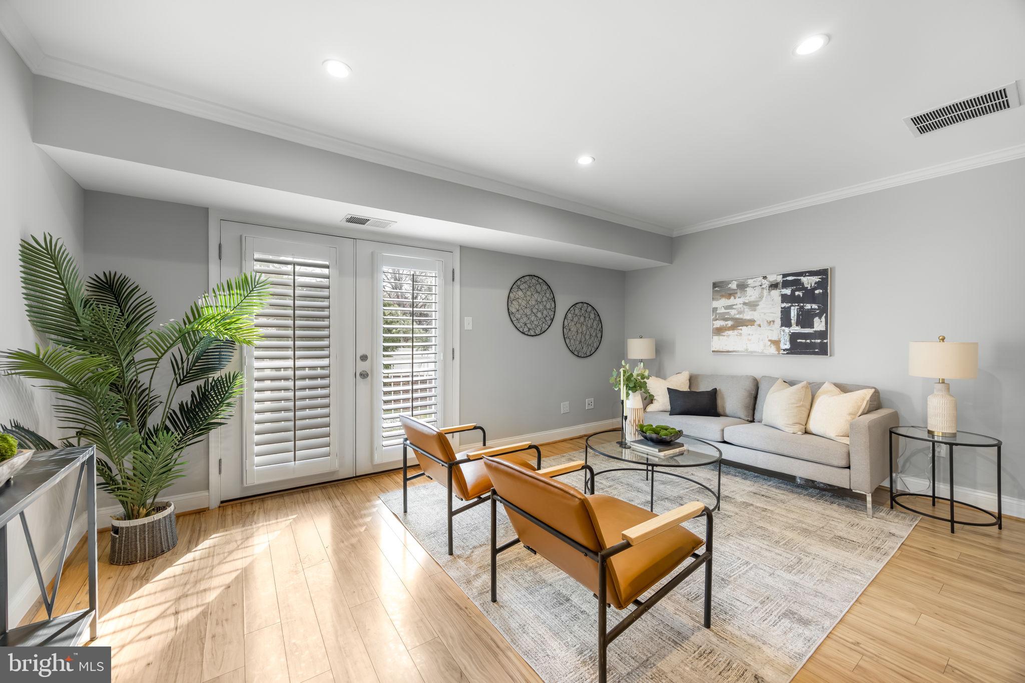 THE MEADOWS - Residential