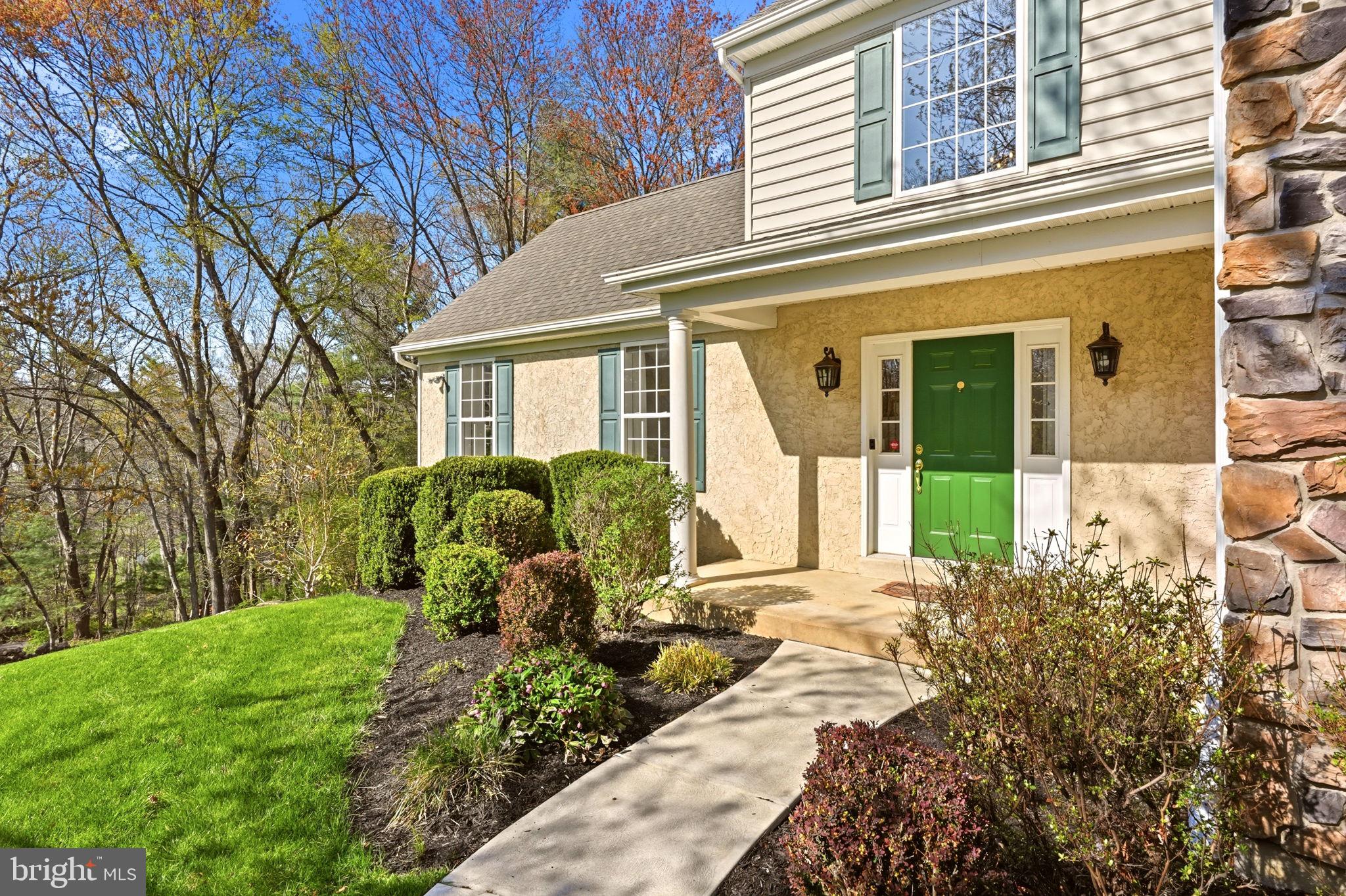 520 SUNSET HOLLOW ROAD