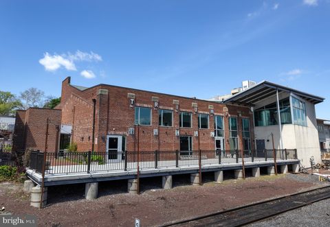 UNION SQUARE DR 400 NEW HOPE PA 18938