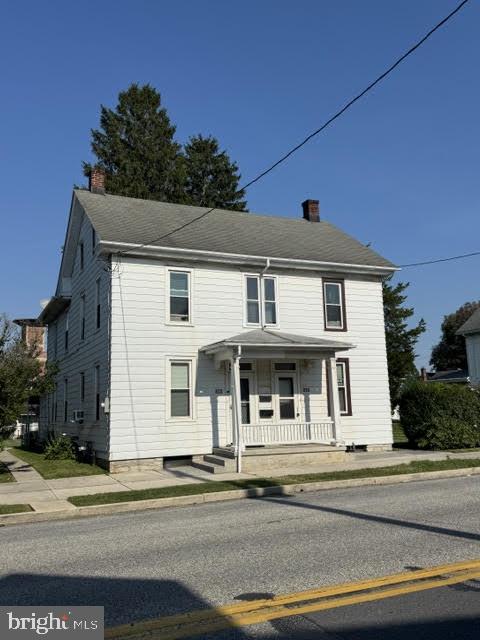 Townhouse For Sale - 320 N Railroad Street<br/> PALMYRA, PA 17078