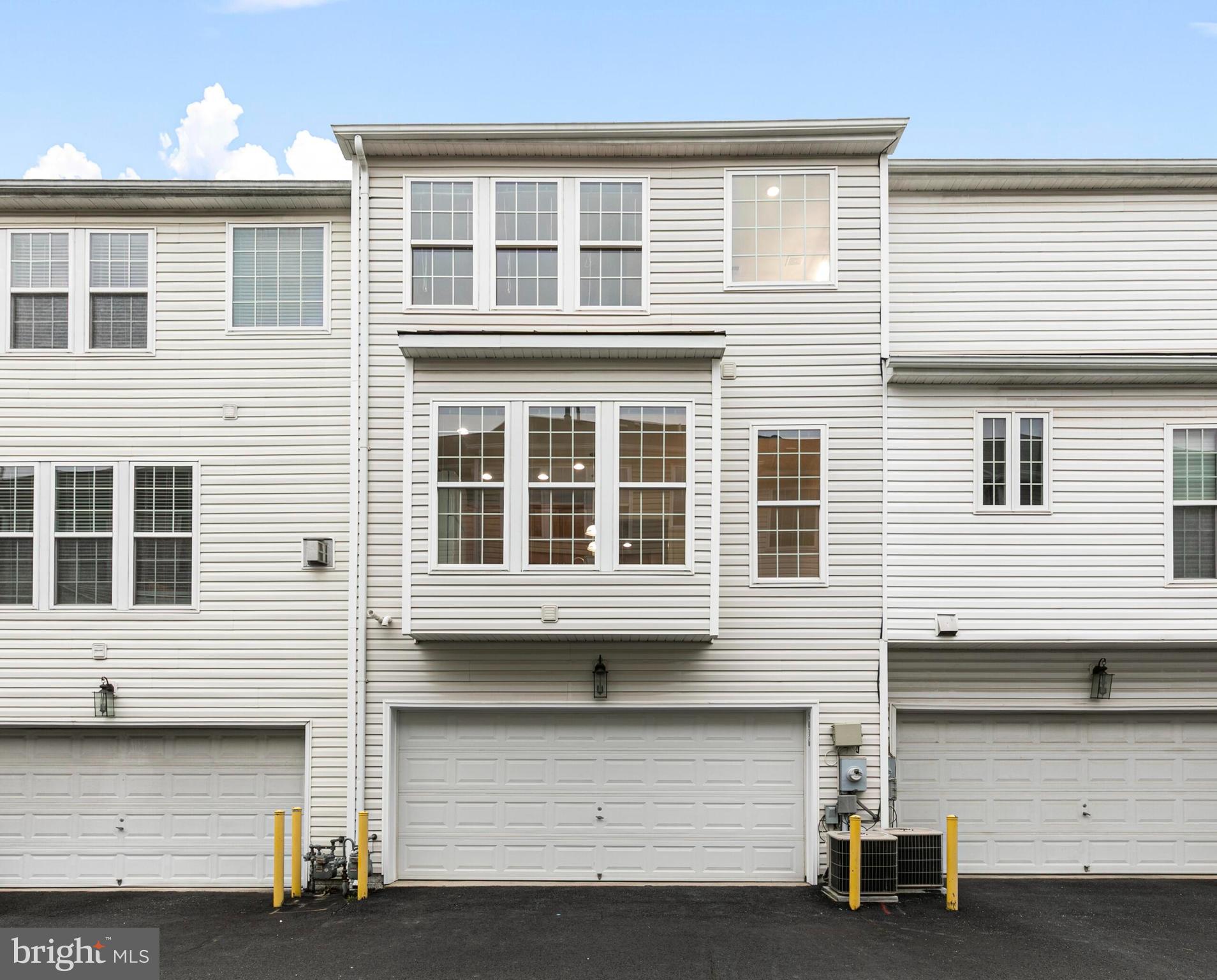 FAIRCREST - Residential Lease