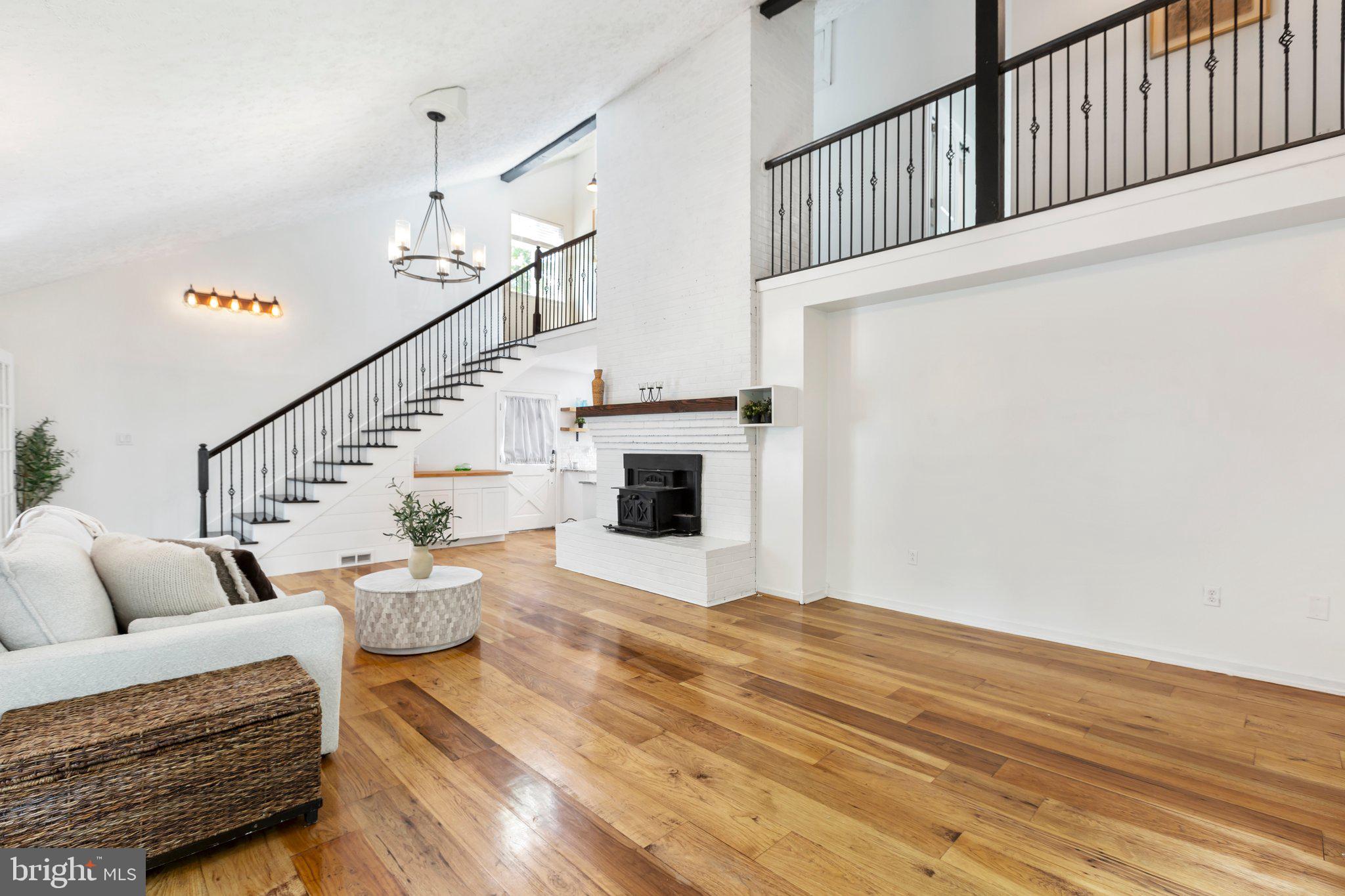 LAKE LAND OR - Residential