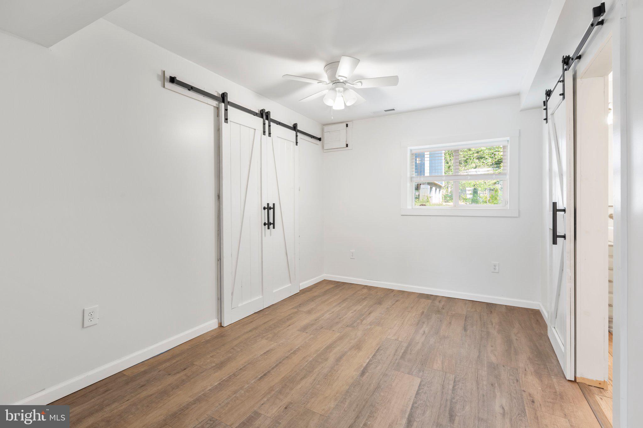 LAKE LAND OR - Residential