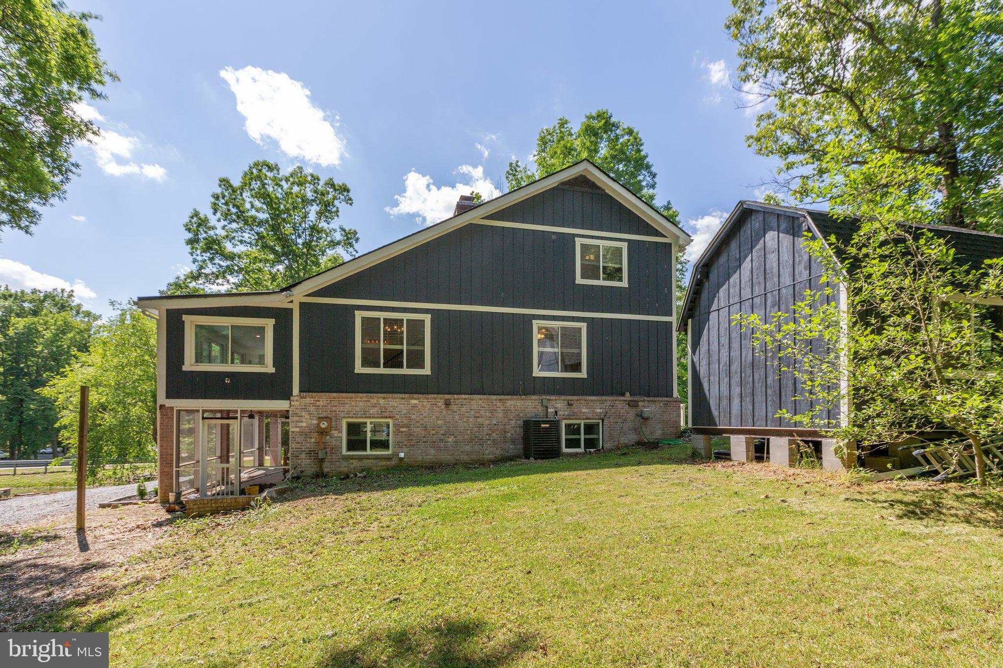 LAKE LAND OR - Residential