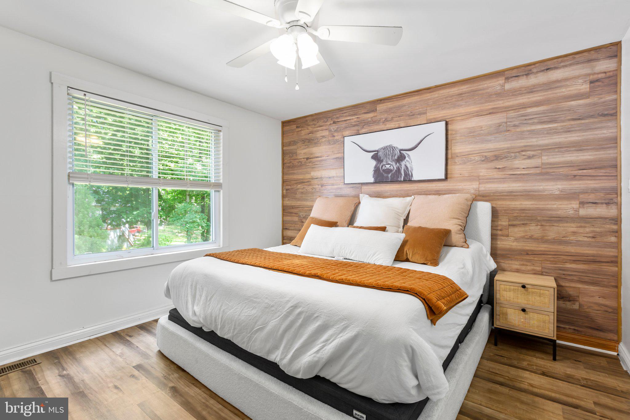 LAKE LAND OR - Residential