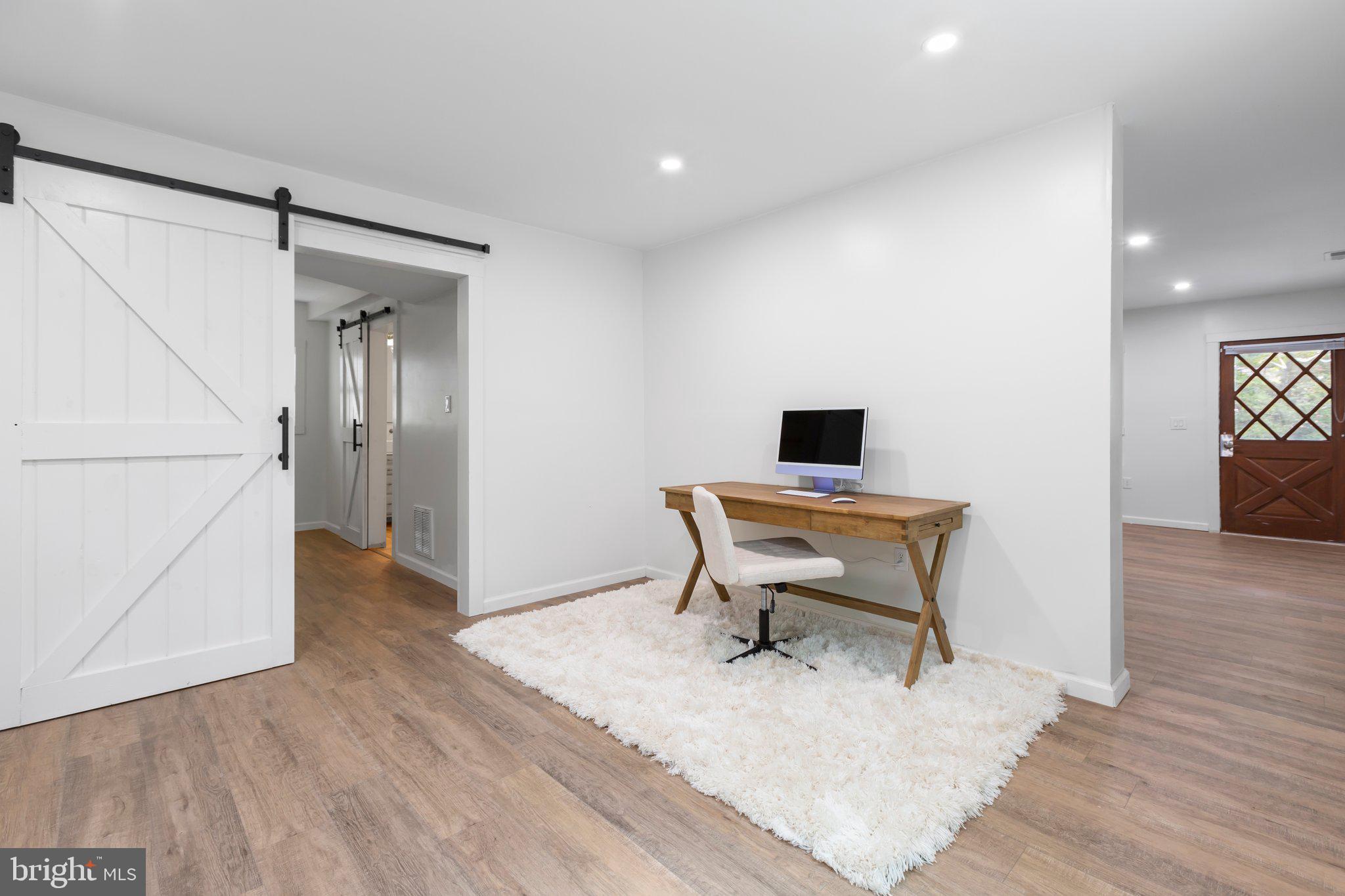 LAKE LAND OR - Residential