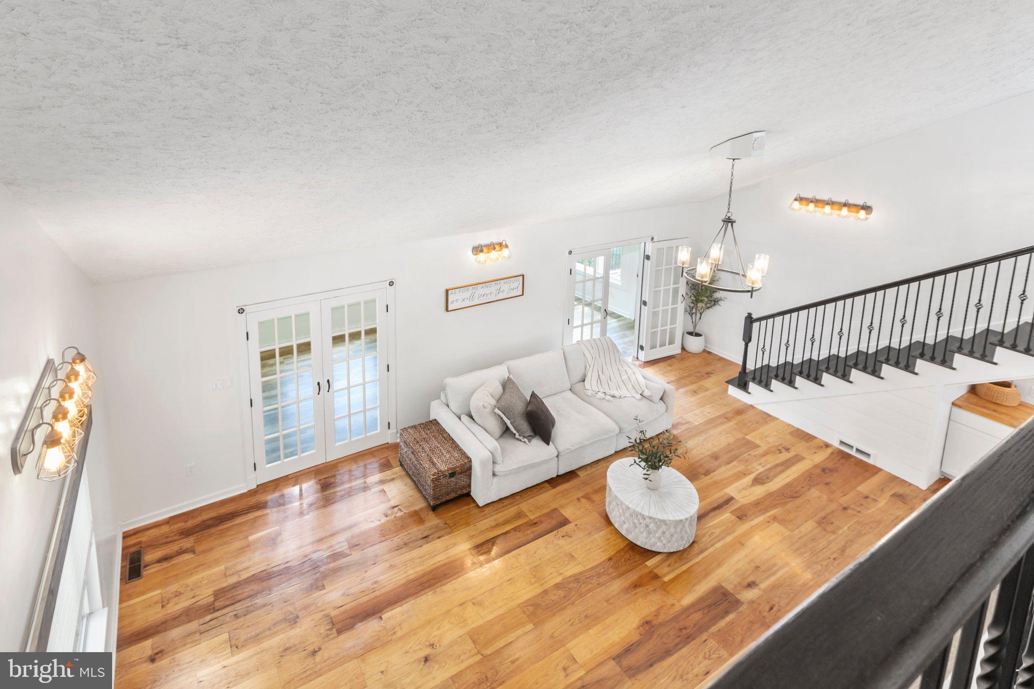 LAKE LAND OR - Residential