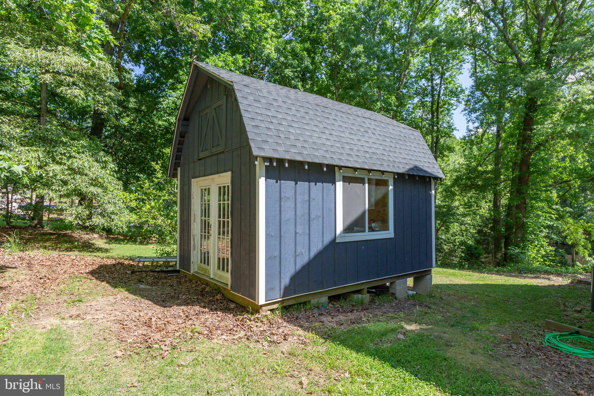 LAKE LAND OR - Residential