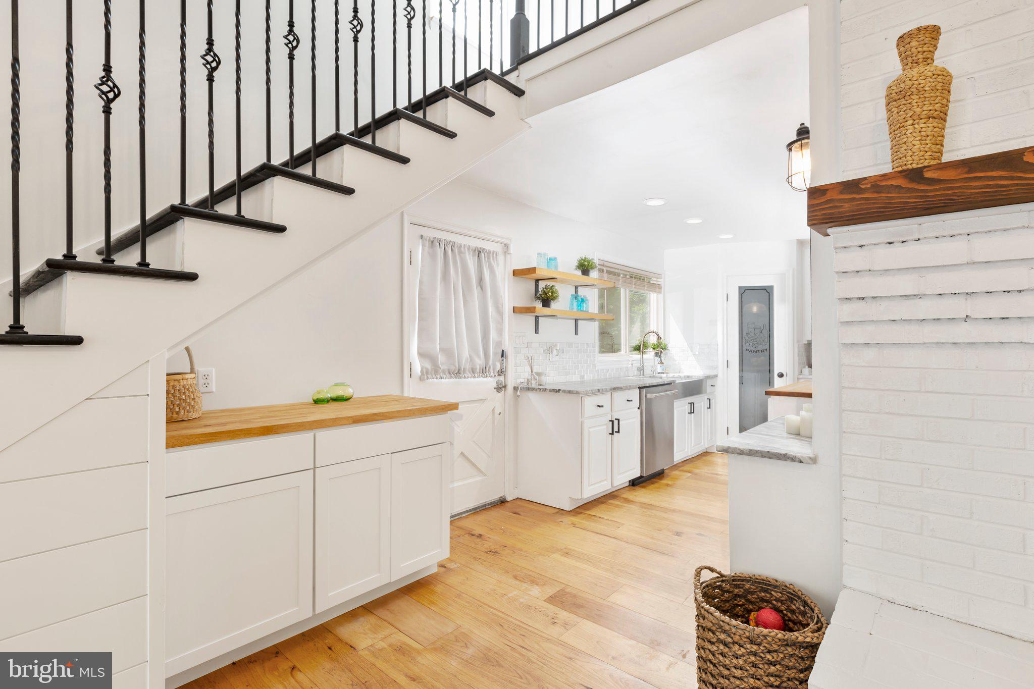 LAKE LAND OR - Residential