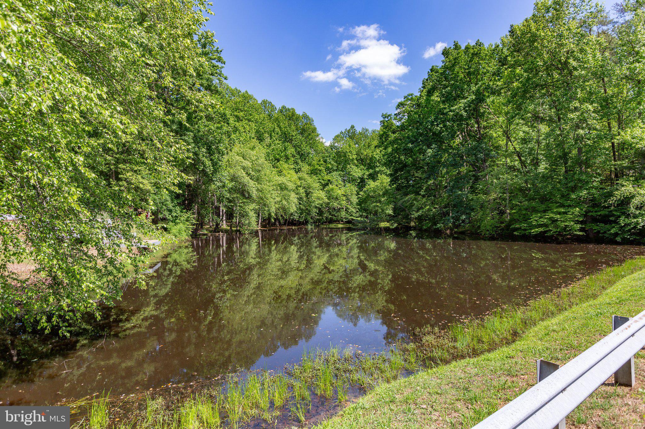 LAKE LAND OR - Residential