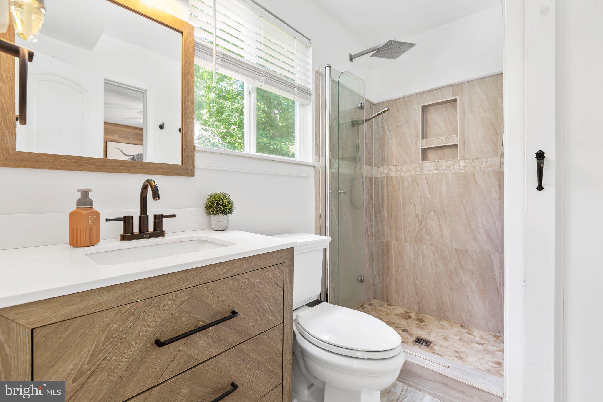 LAKE LAND OR - Residential