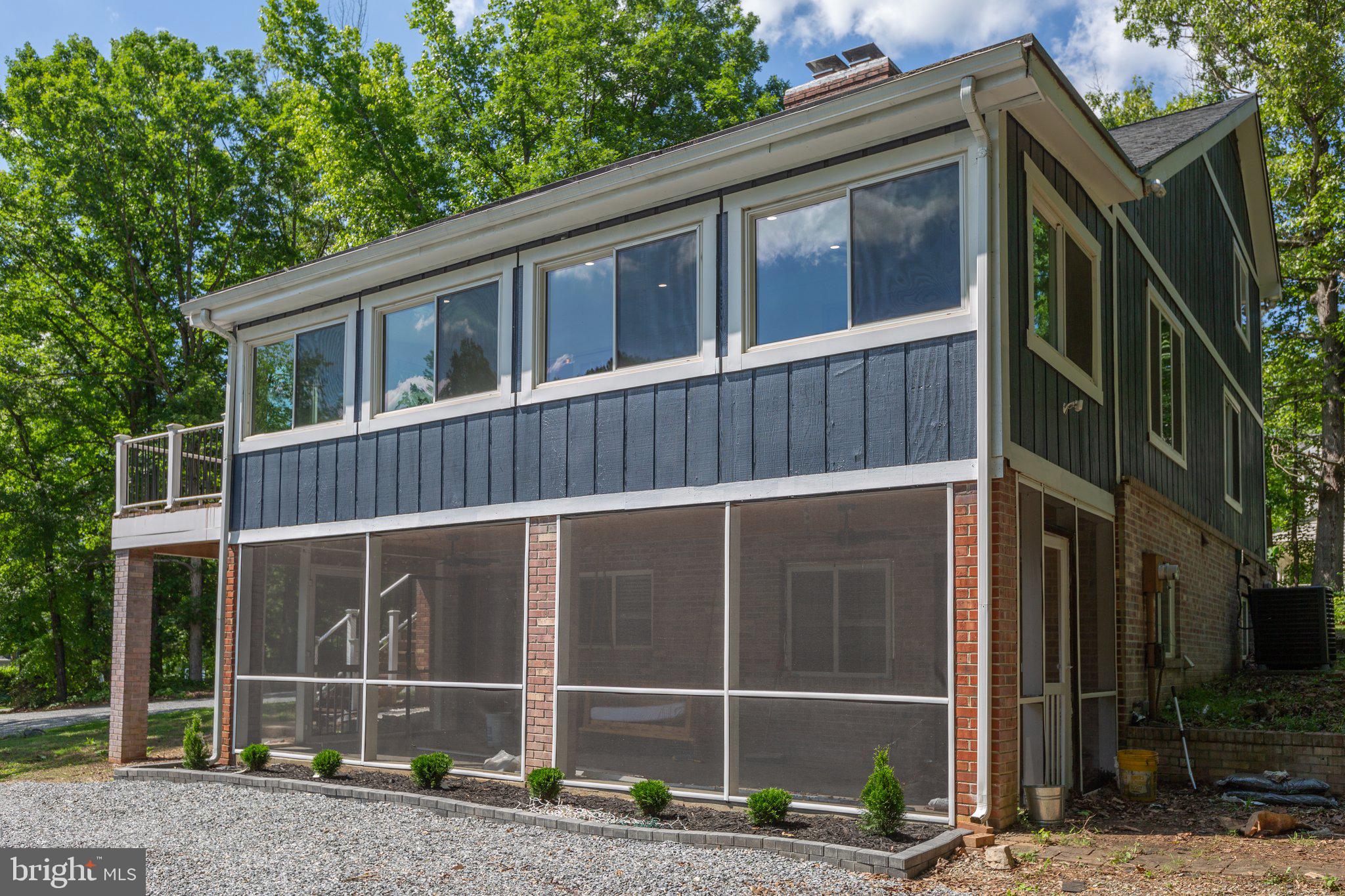 LAKE LAND OR - Residential