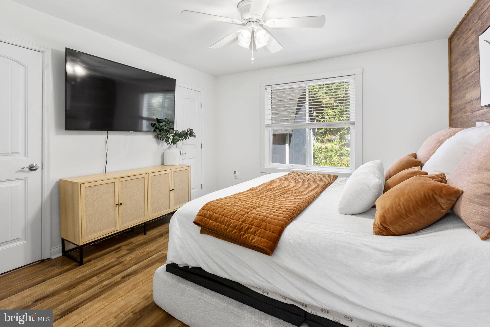 LAKE LAND OR - Residential