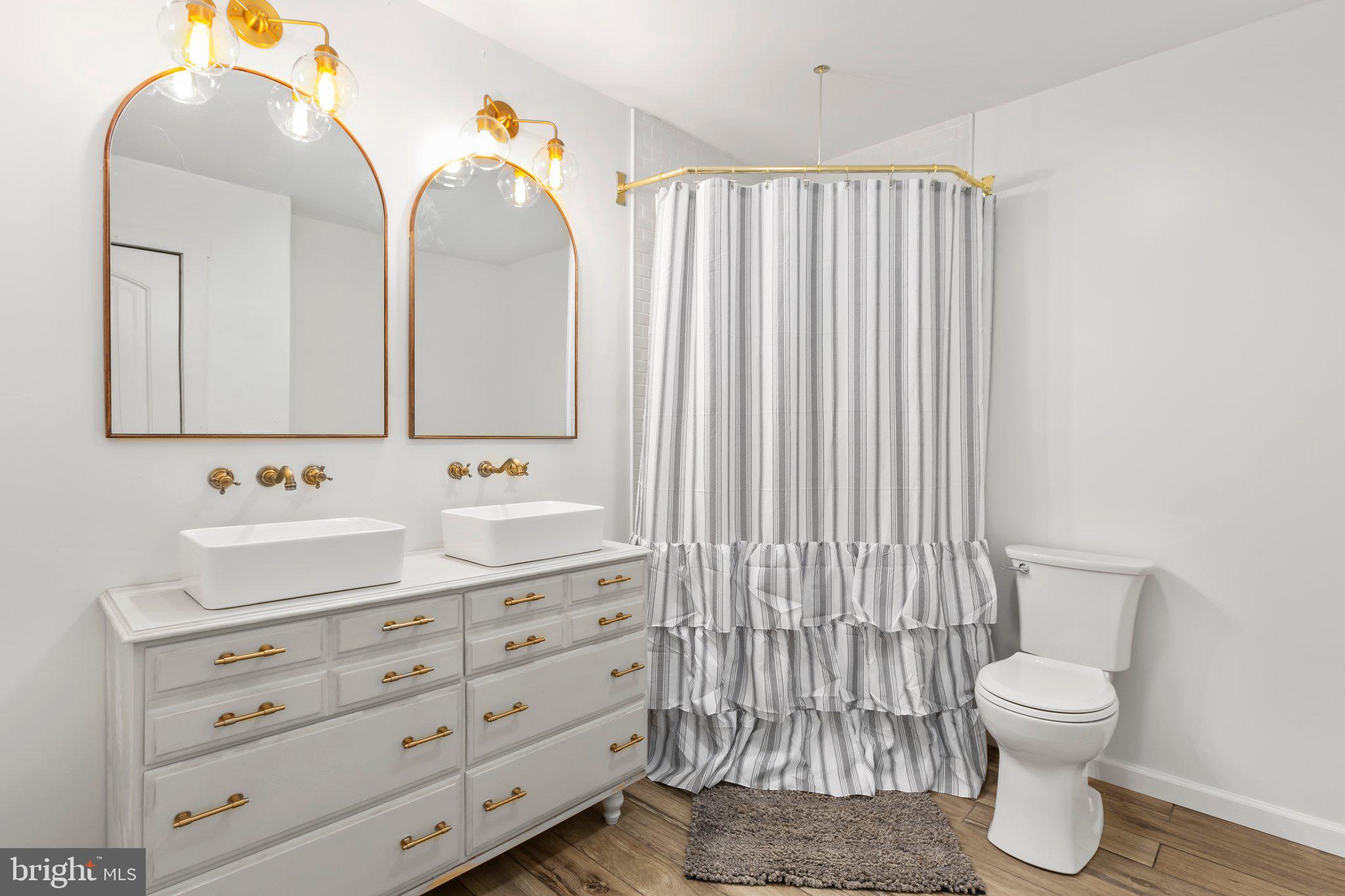 LAKE LAND OR - Residential