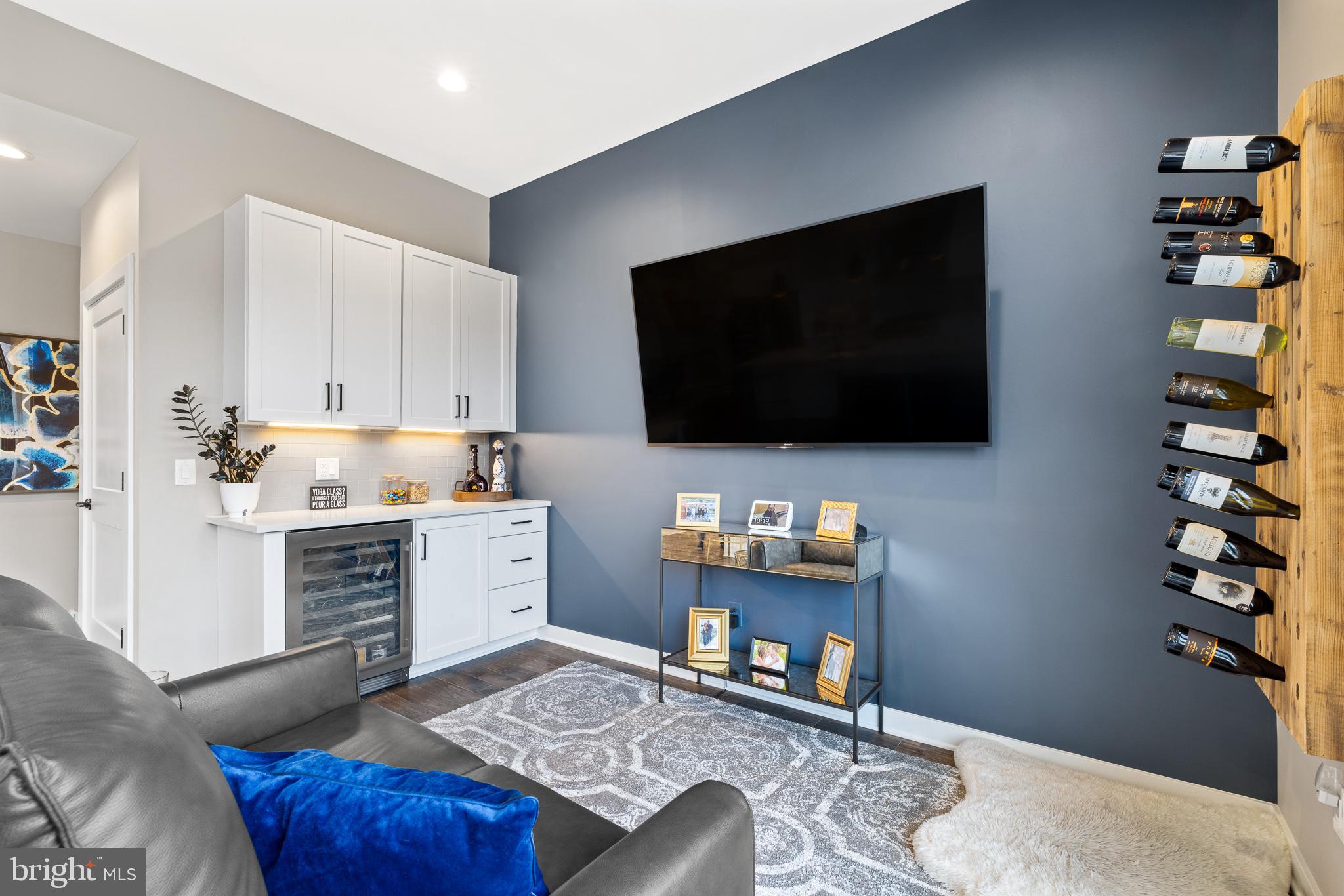 MANAYUNK - Residential