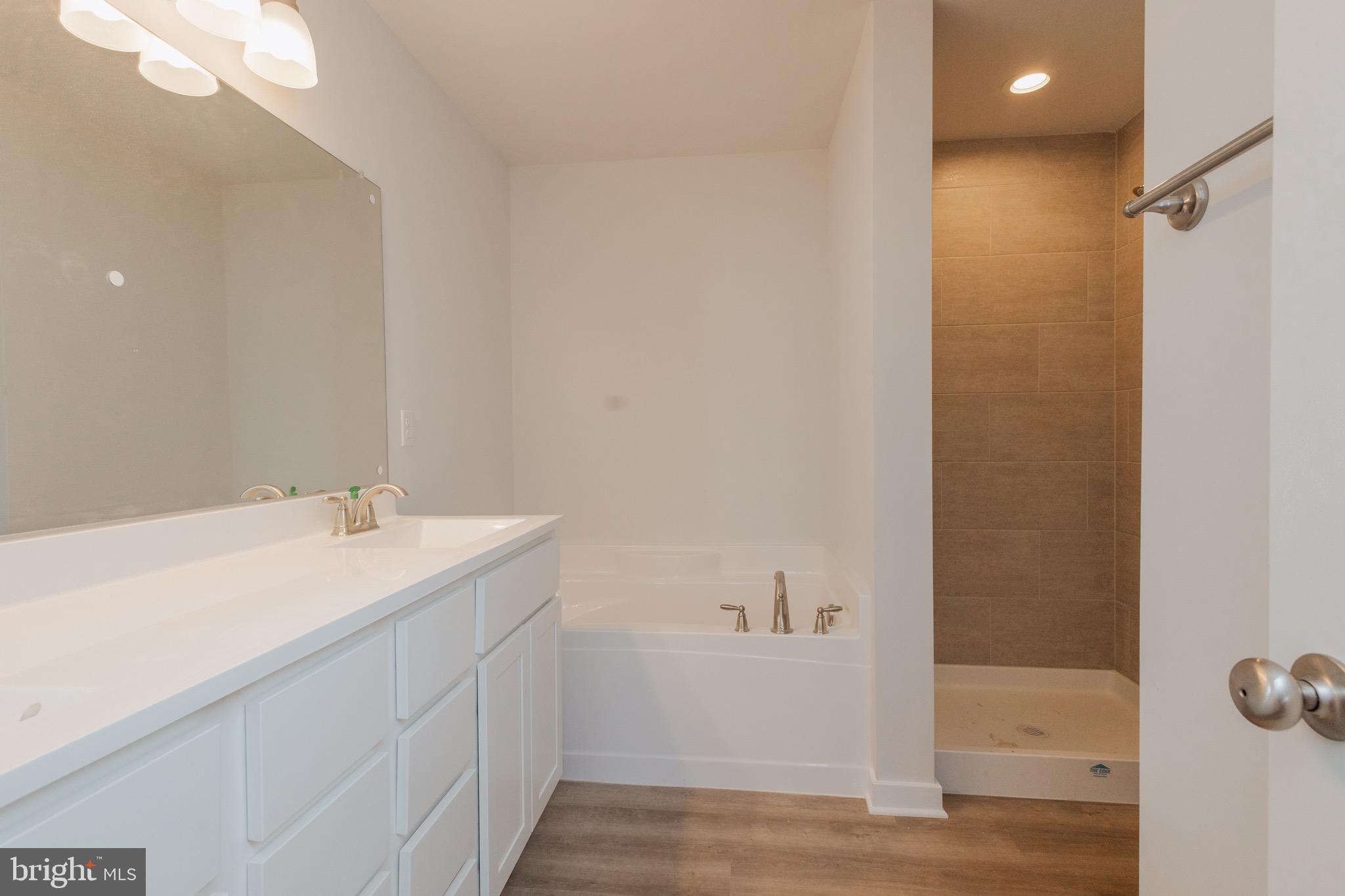 HARVEST GLEN - Residential