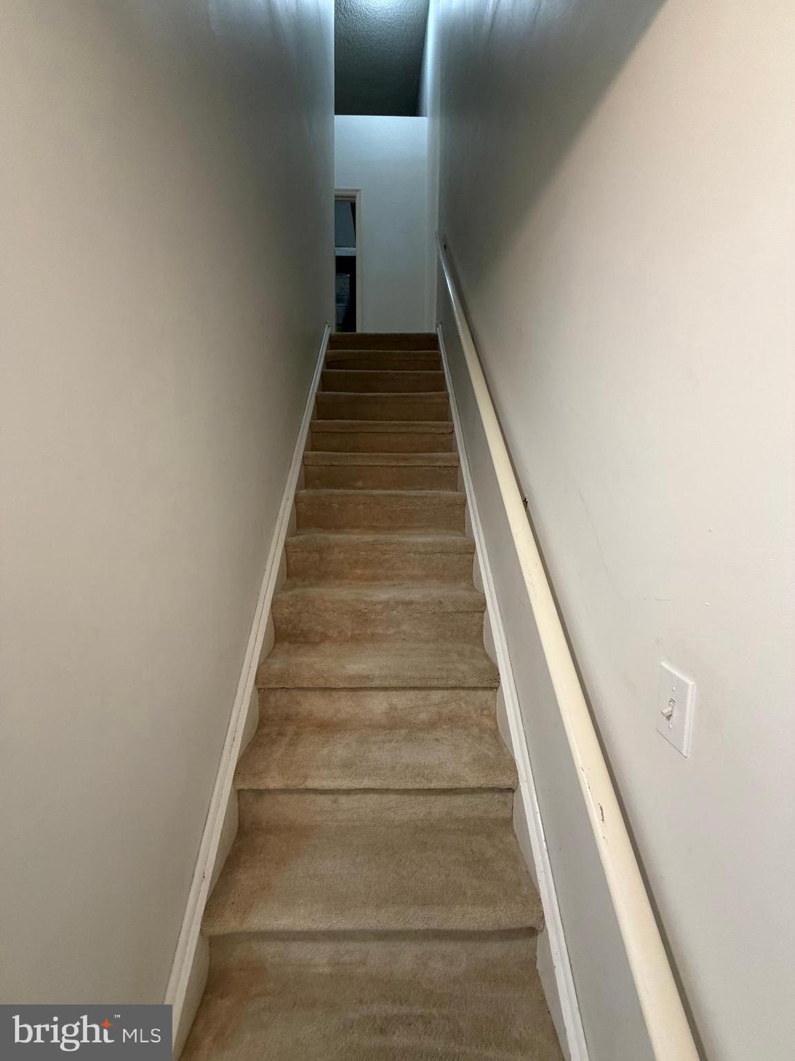 CRESTWOOD CONDO - Residential