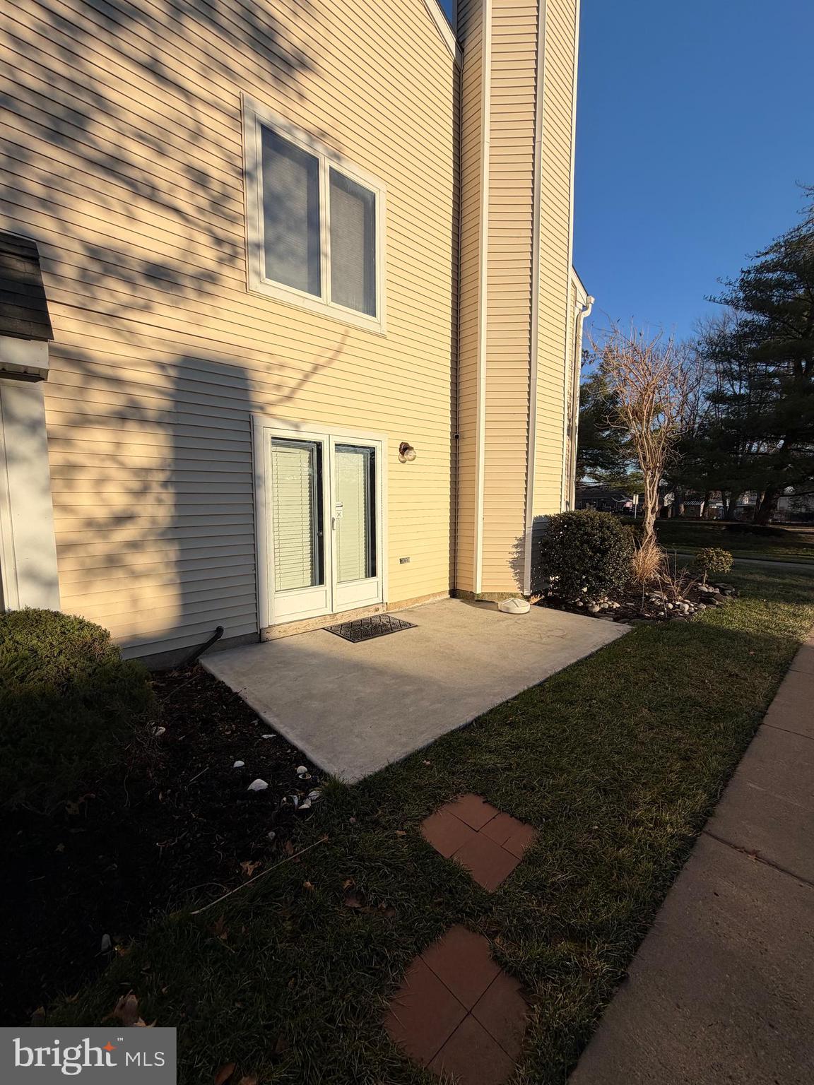 CRESTWOOD CONDO - Residential