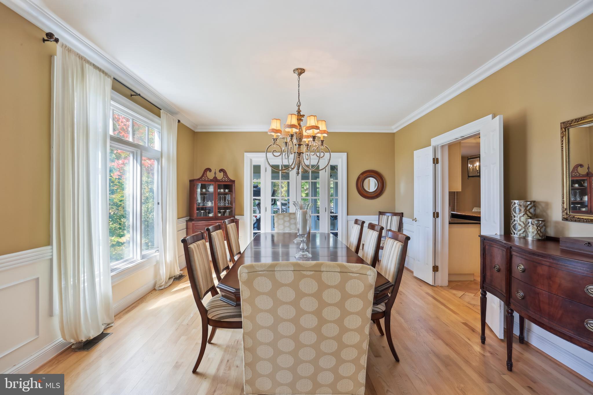 MANOR PARK - Residential