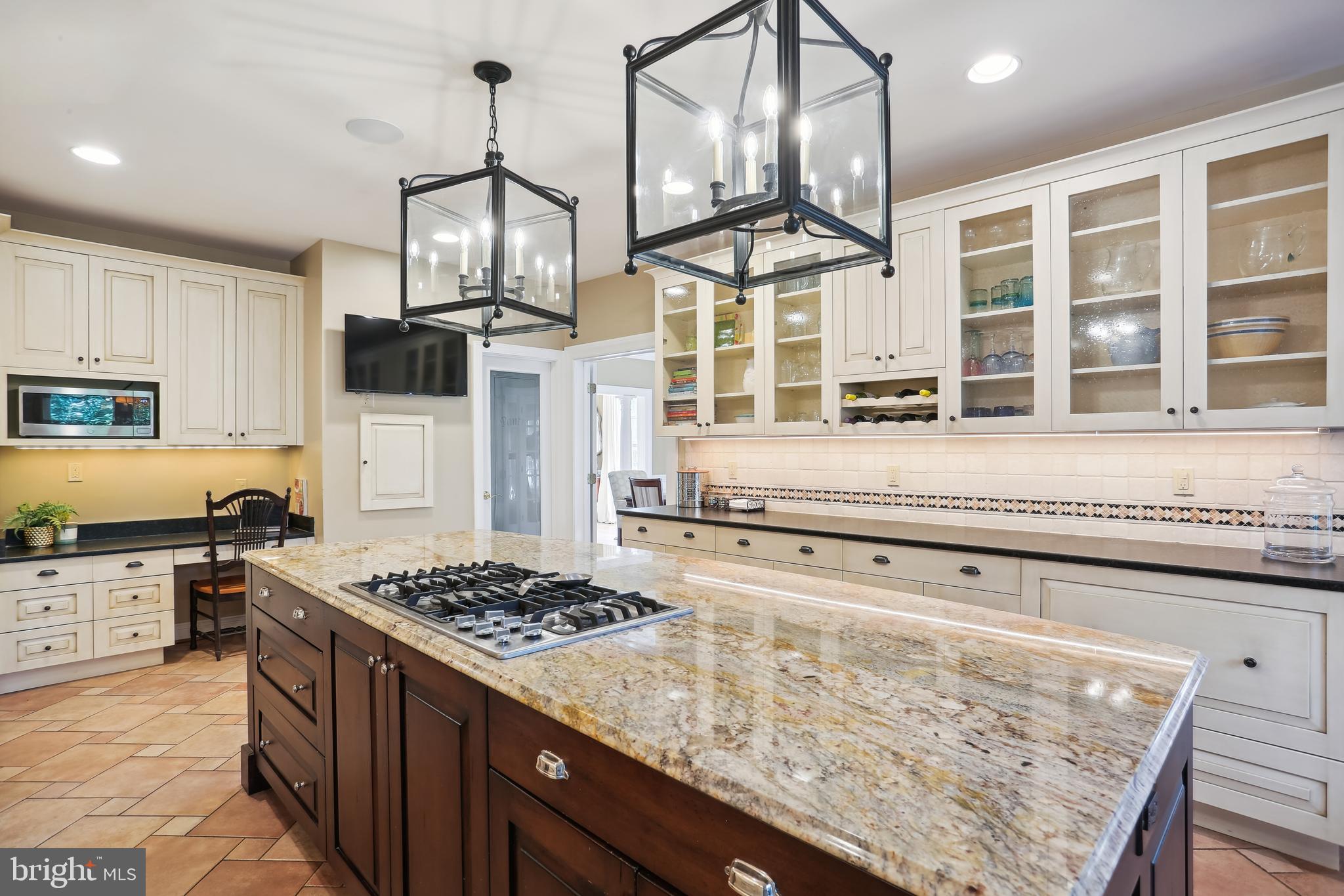 MANOR PARK - Residential