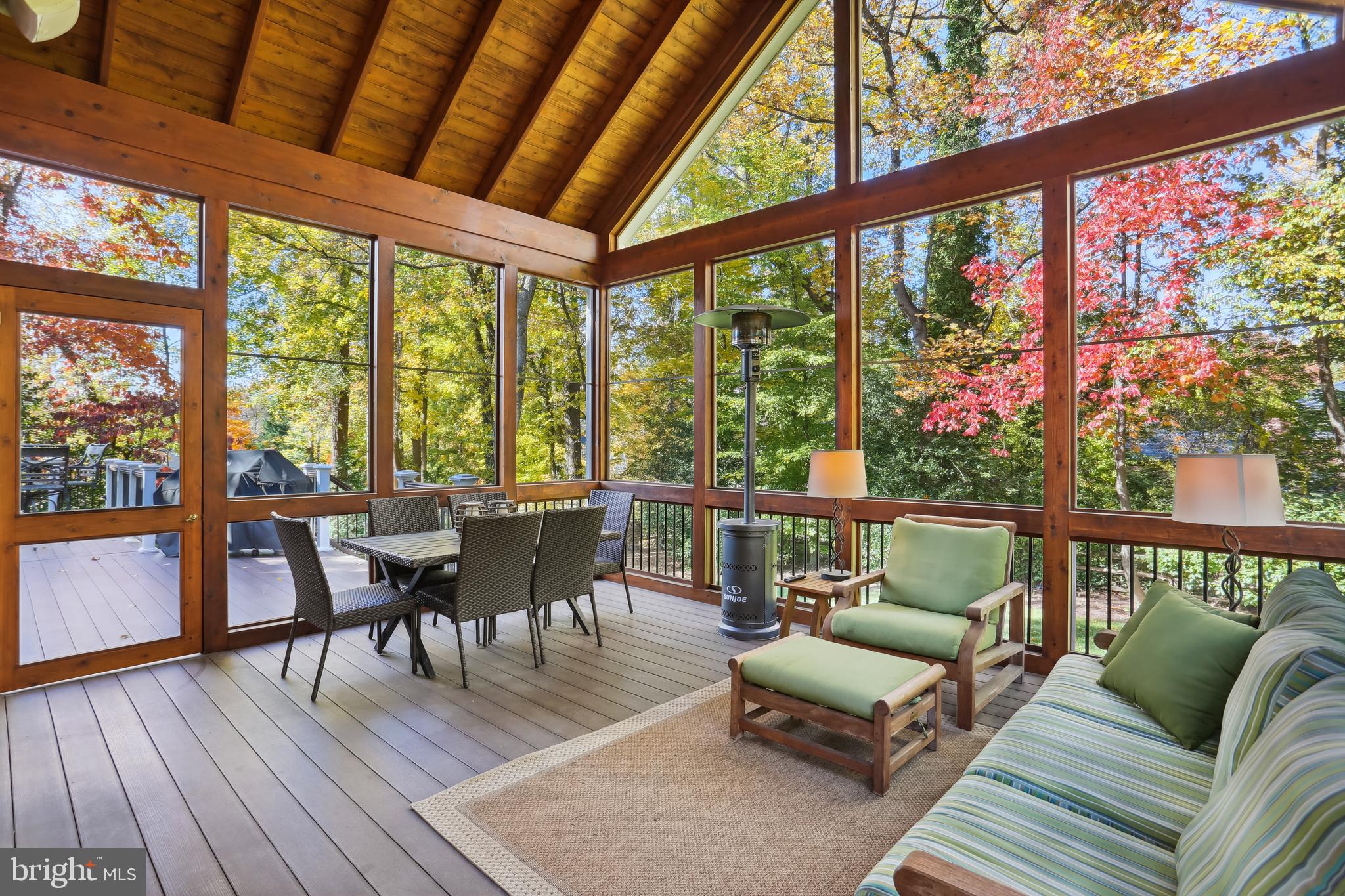 MANOR PARK - Residential