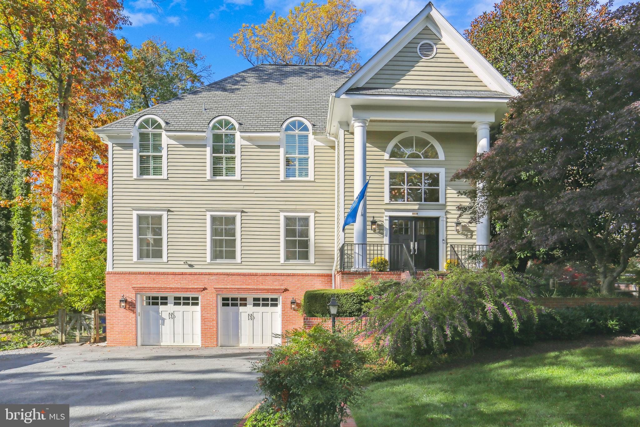 MANOR PARK - Residential