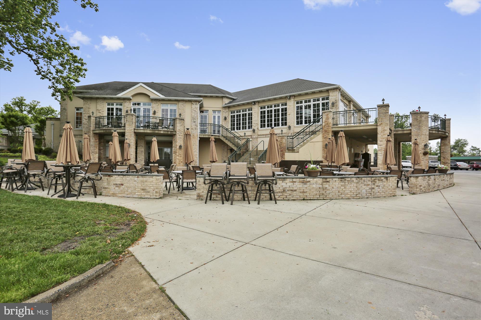 MANOR PARK - Residential