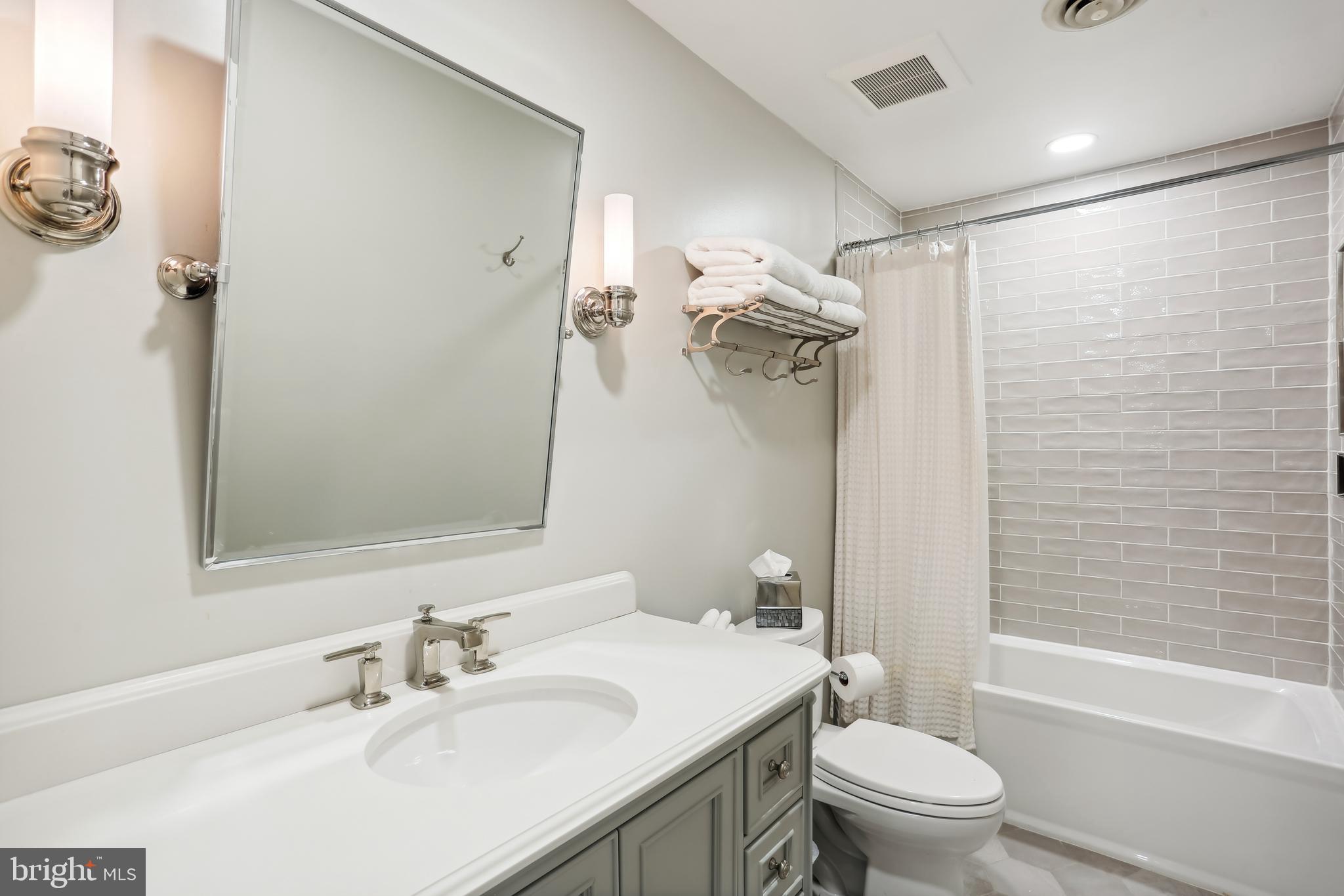 MANOR PARK - Residential