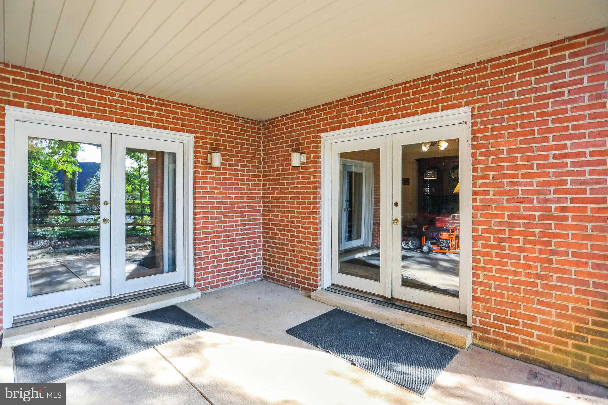 MANOR PARK - Residential