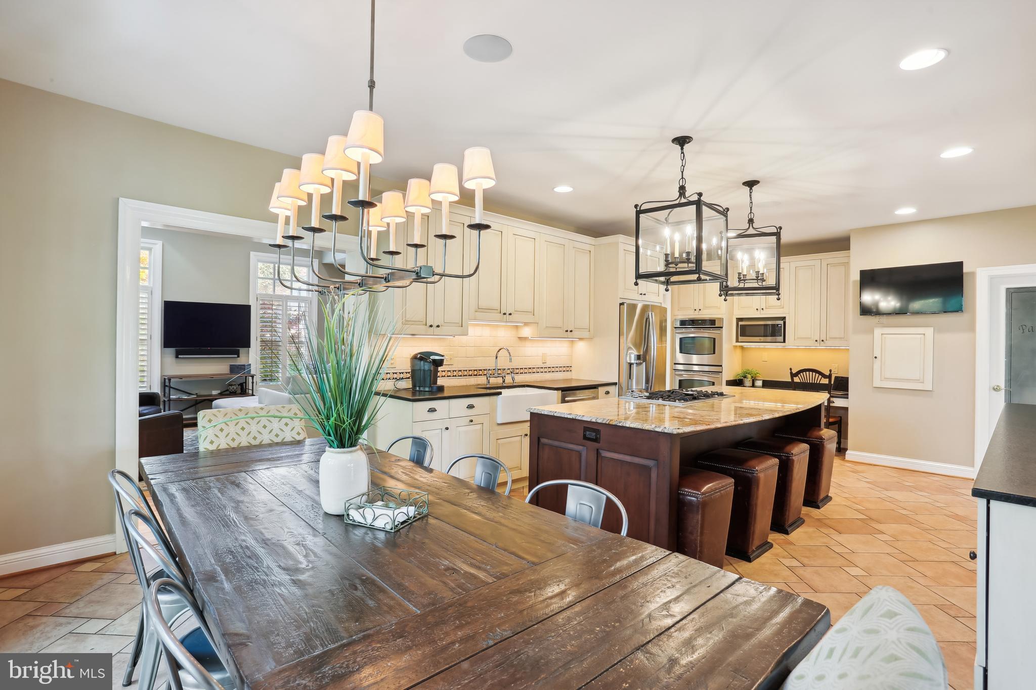 MANOR PARK - Residential