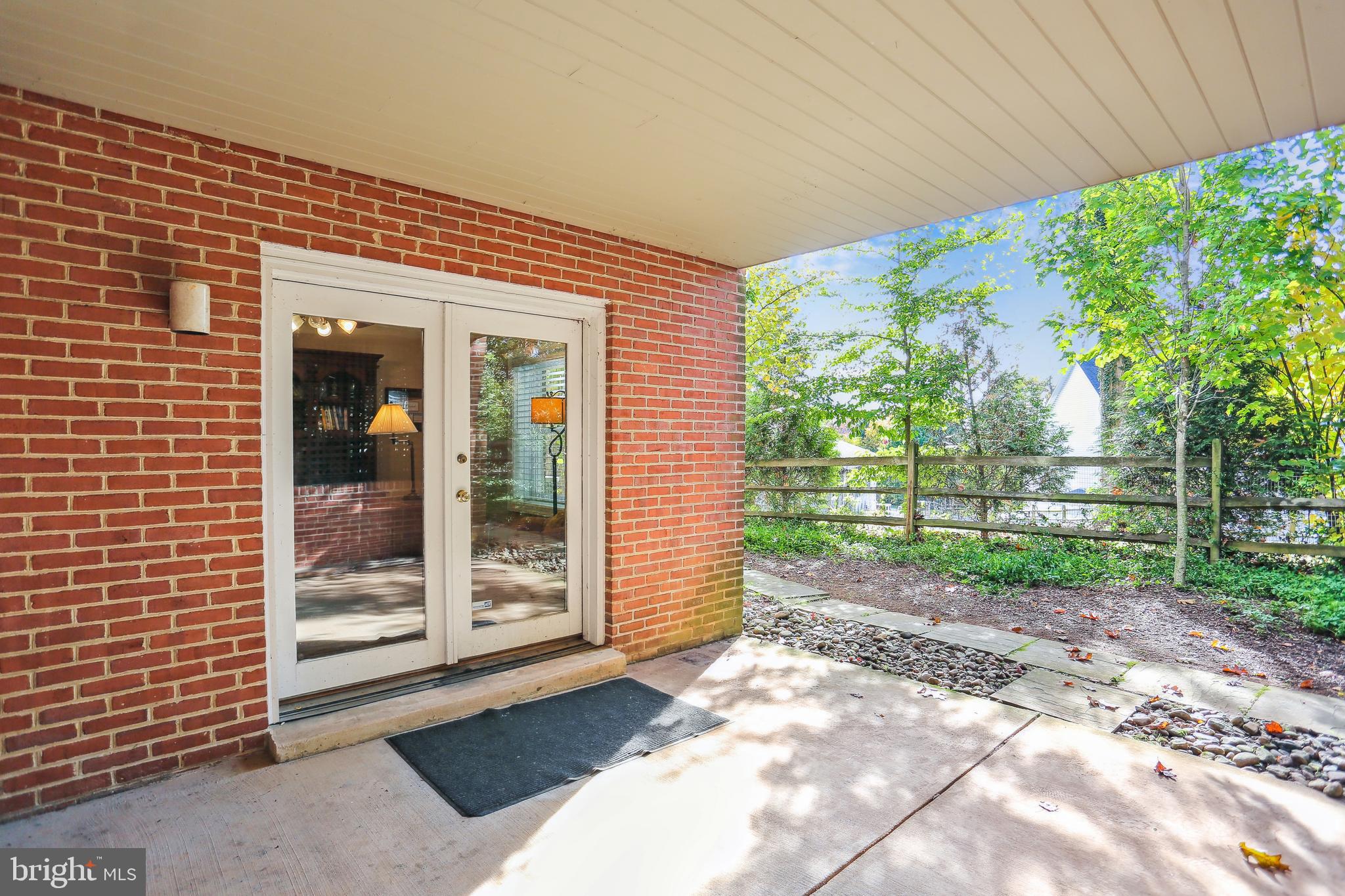 MANOR PARK - Residential