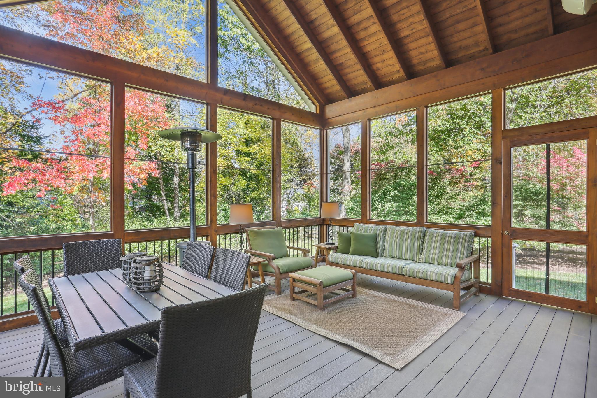 MANOR PARK - Residential