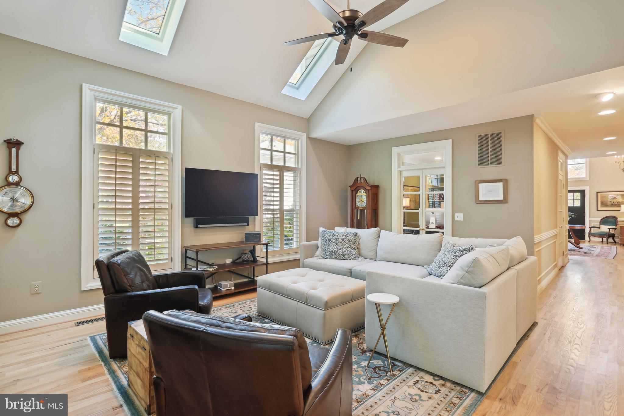 MANOR PARK - Residential