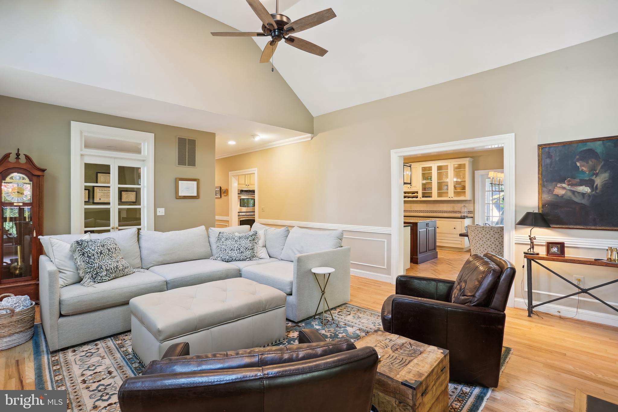 MANOR PARK - Residential