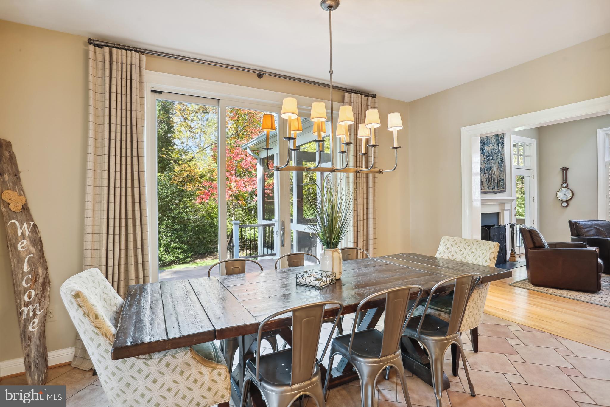 MANOR PARK - Residential