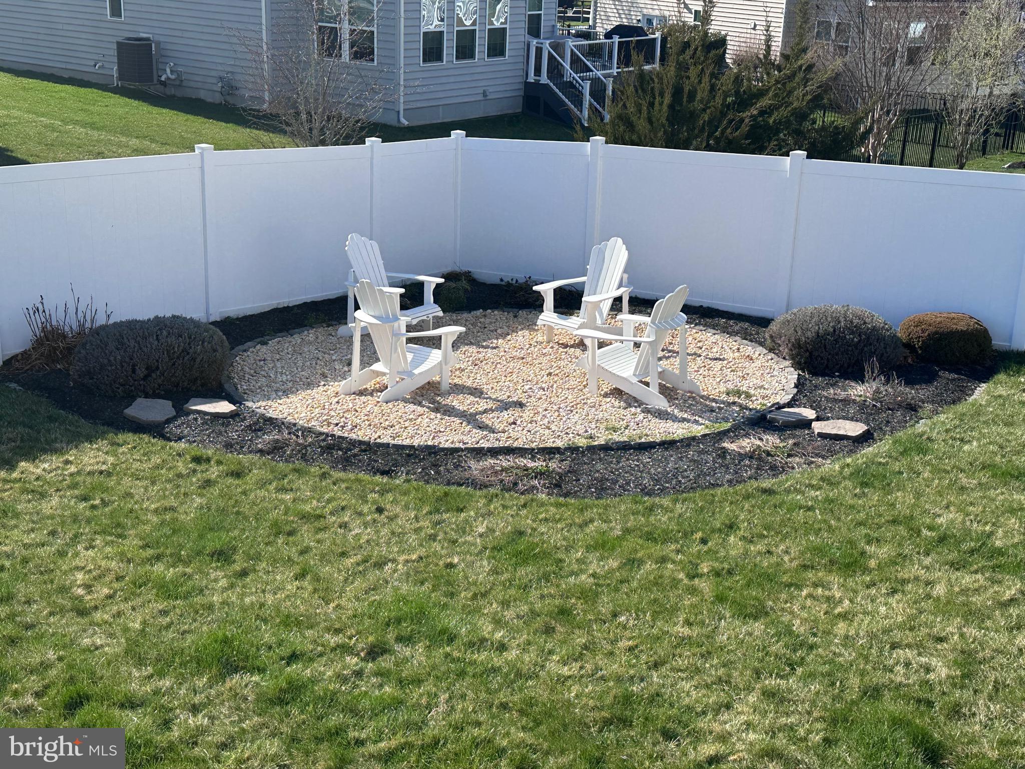 HIDDEN OAKS - Residential