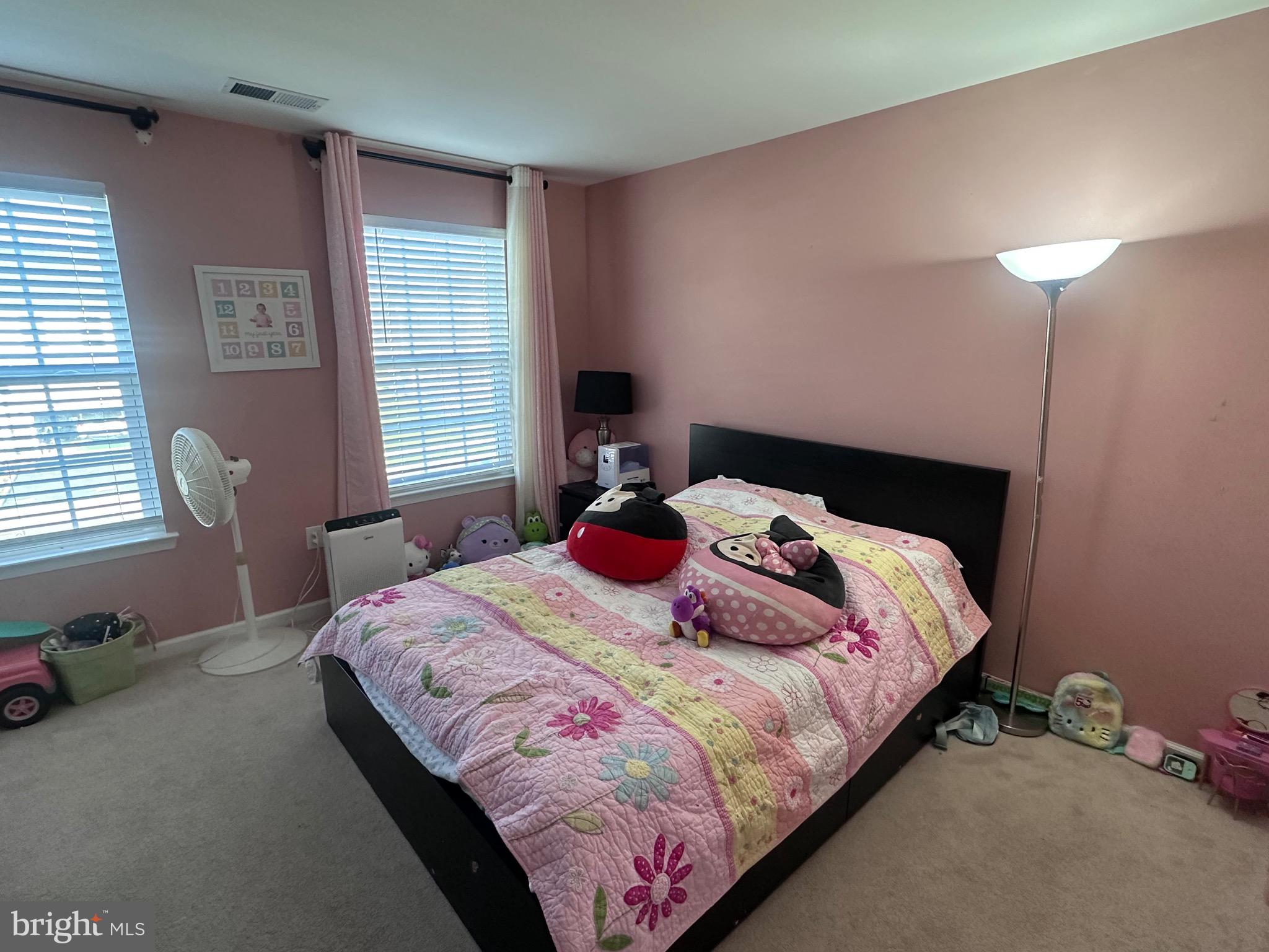 HIDDEN OAKS - Residential