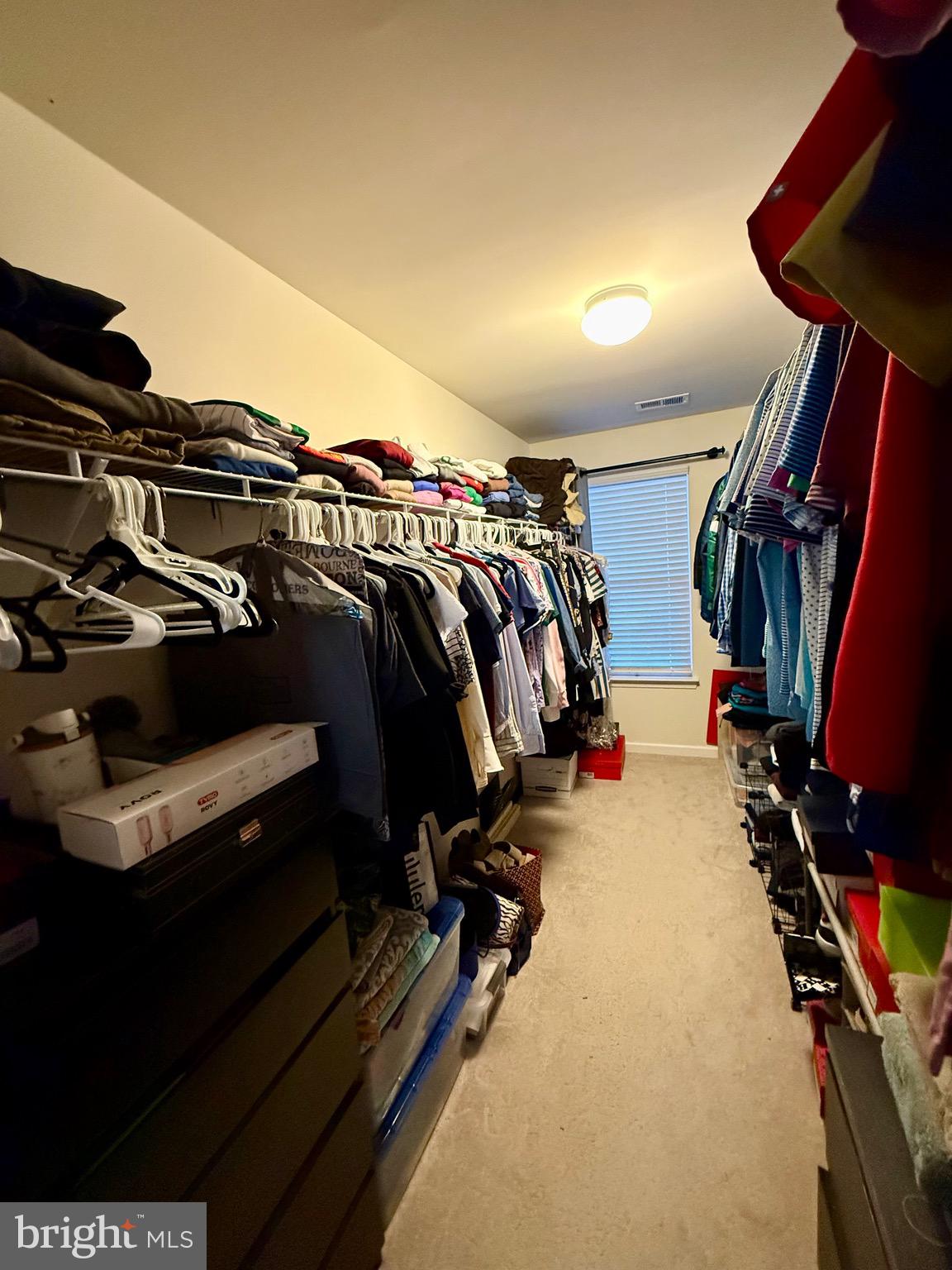 HIDDEN OAKS - Residential