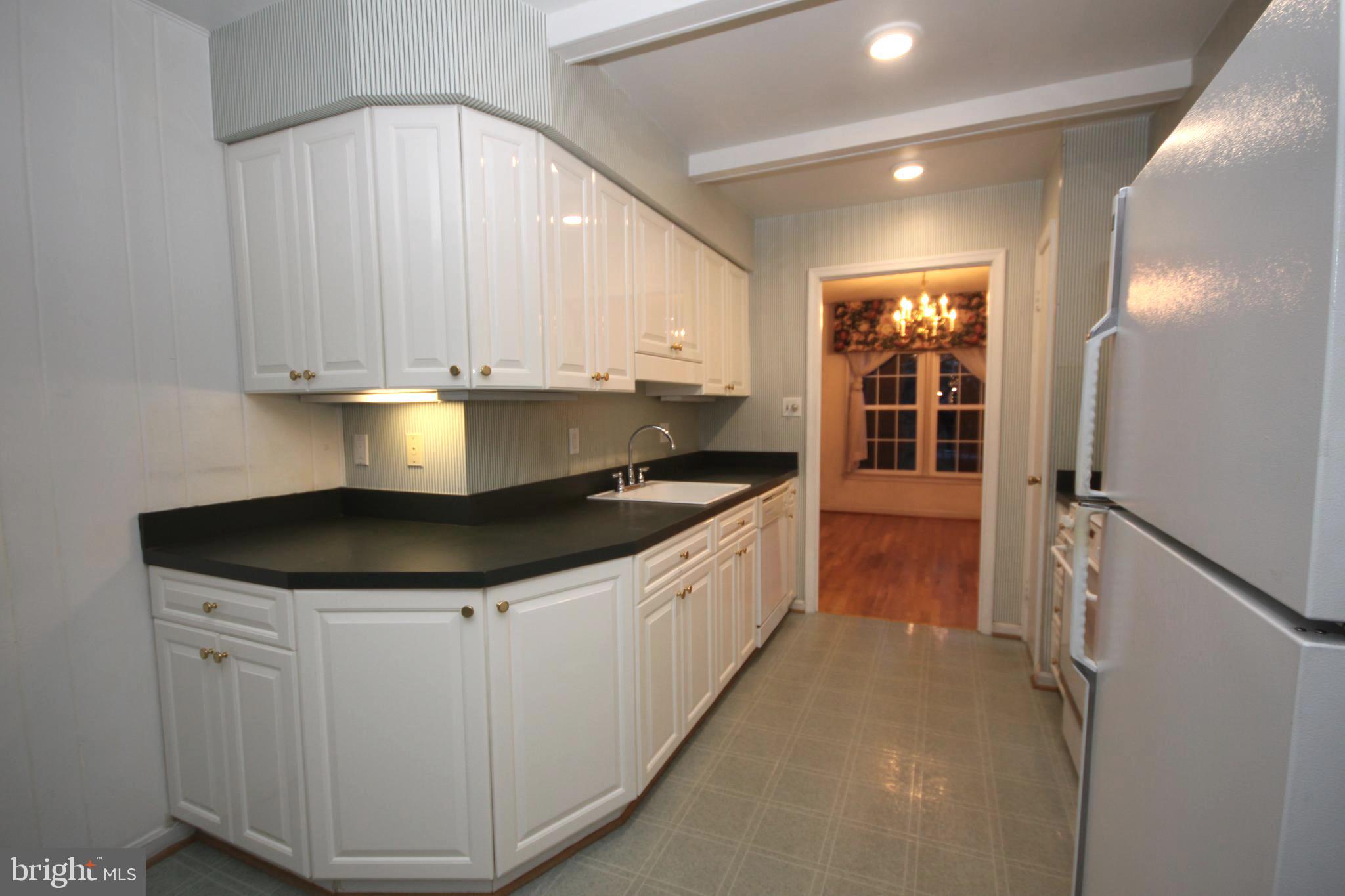 KMS TOWNHOUSES - Residential