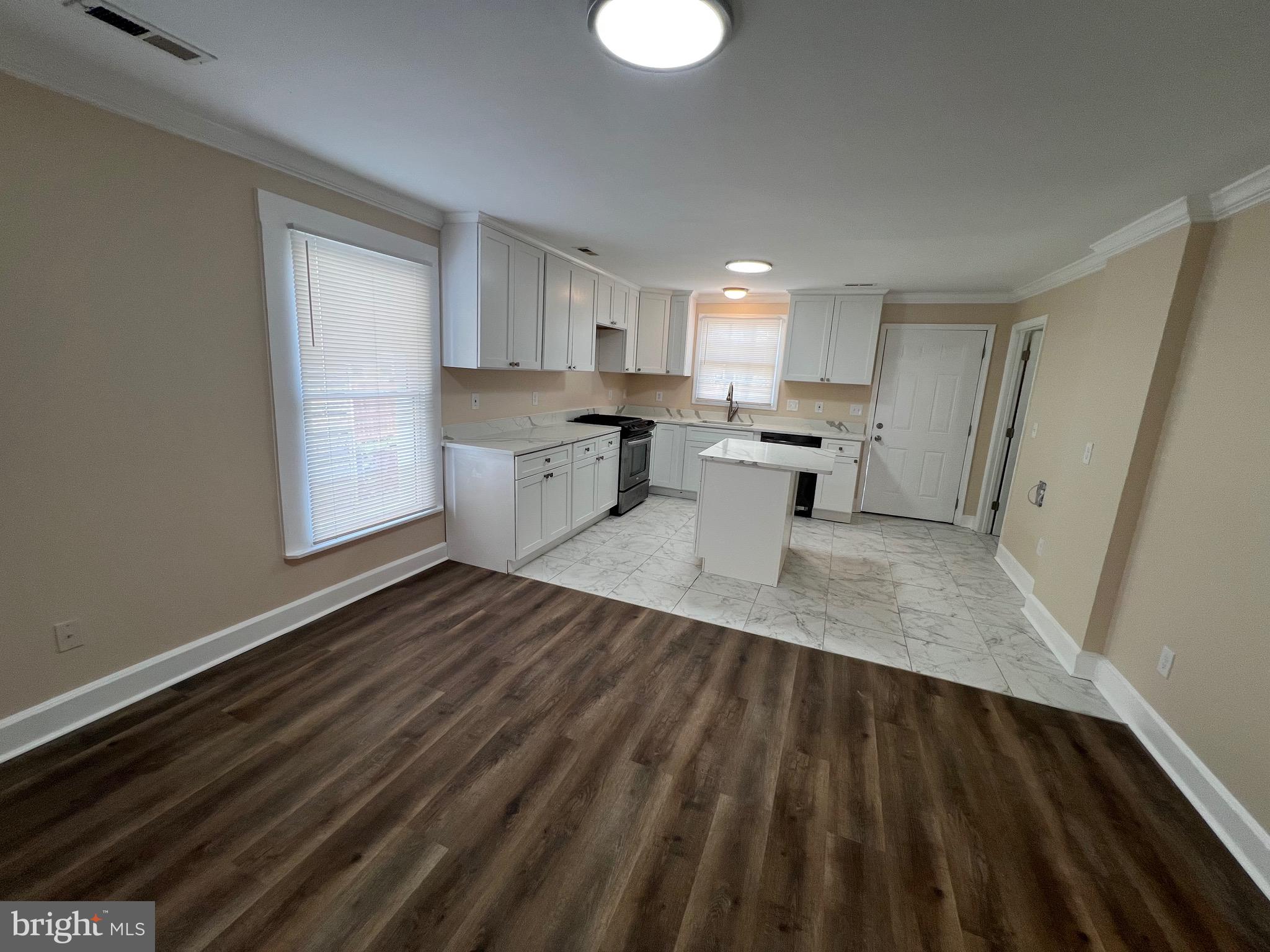 DOWNTOWN FREDERICKSBURG - Residential Lease