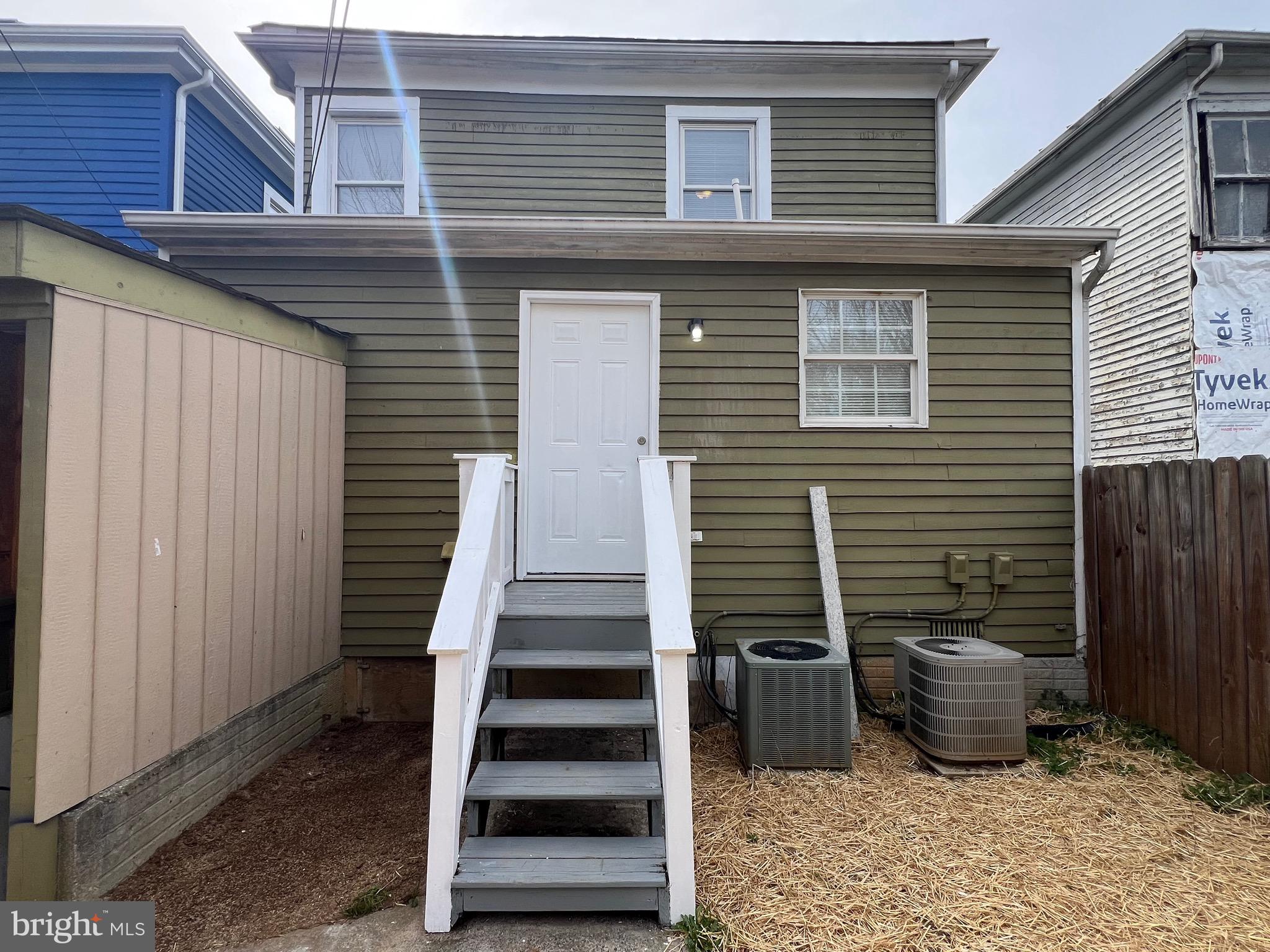 DOWNTOWN FREDERICKSBURG - Residential Lease