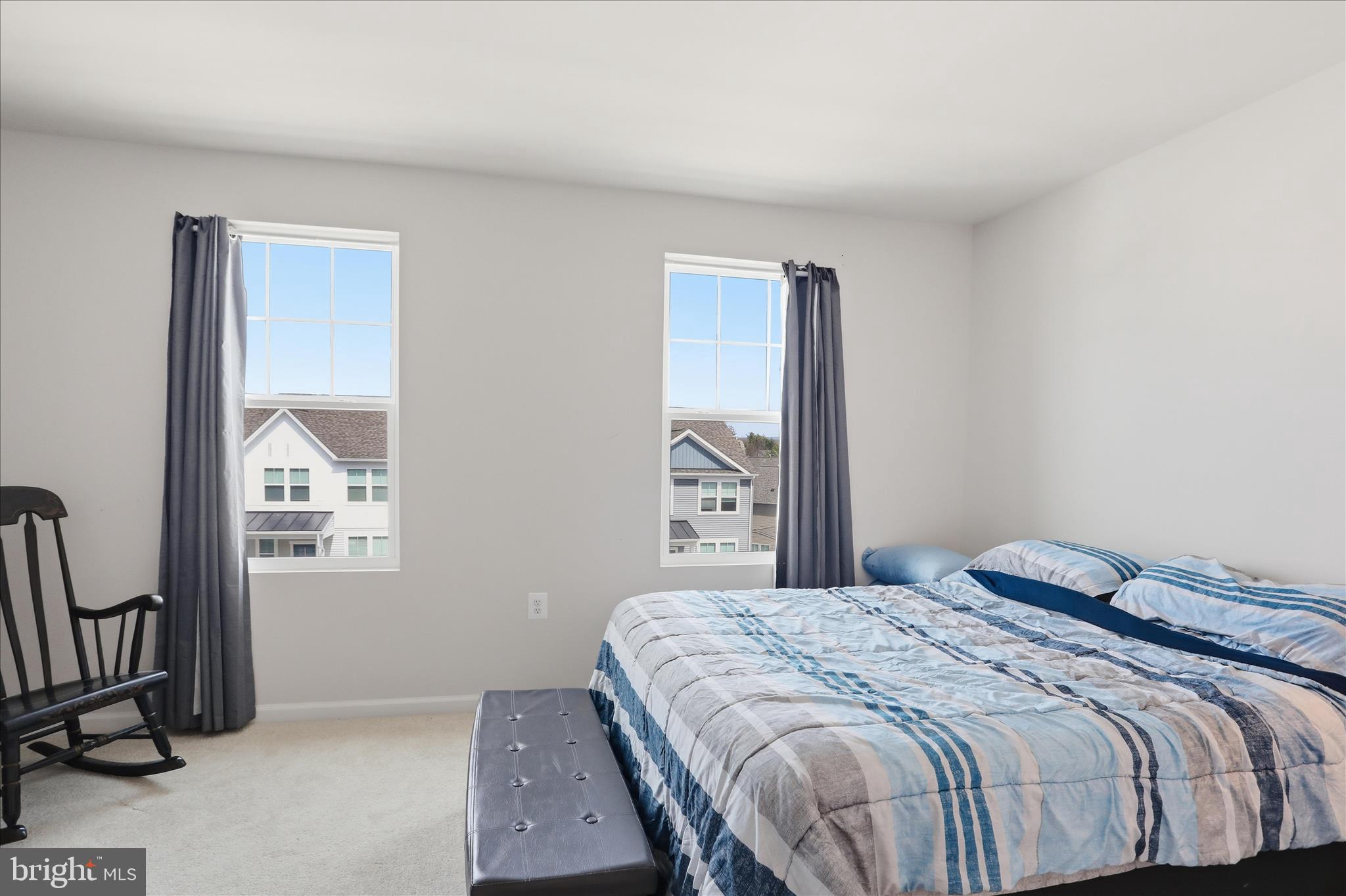 PRESIDENTS POINTE - Residential